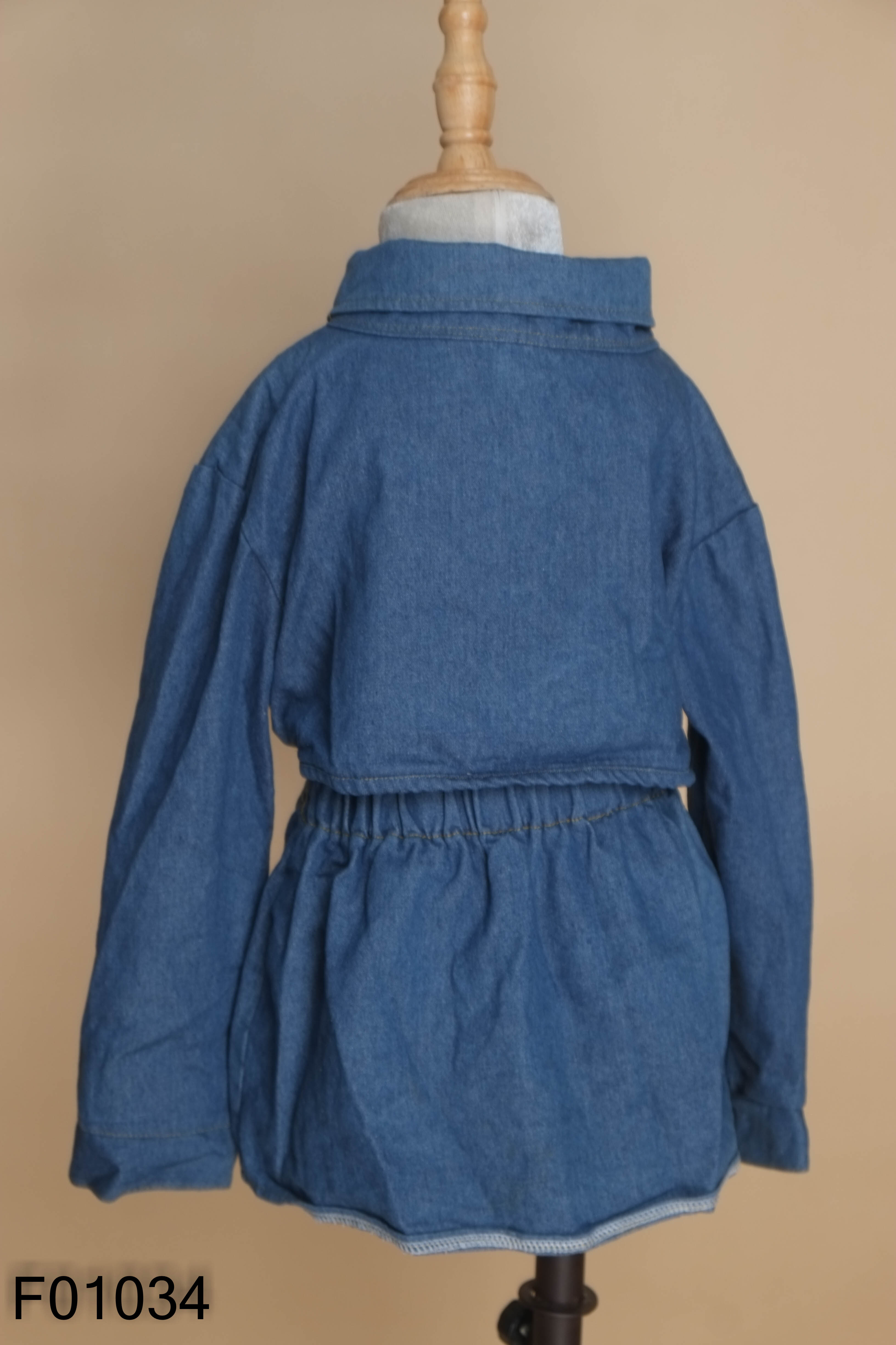 Set Áo jean xanh croptop + Chân váy KIDS