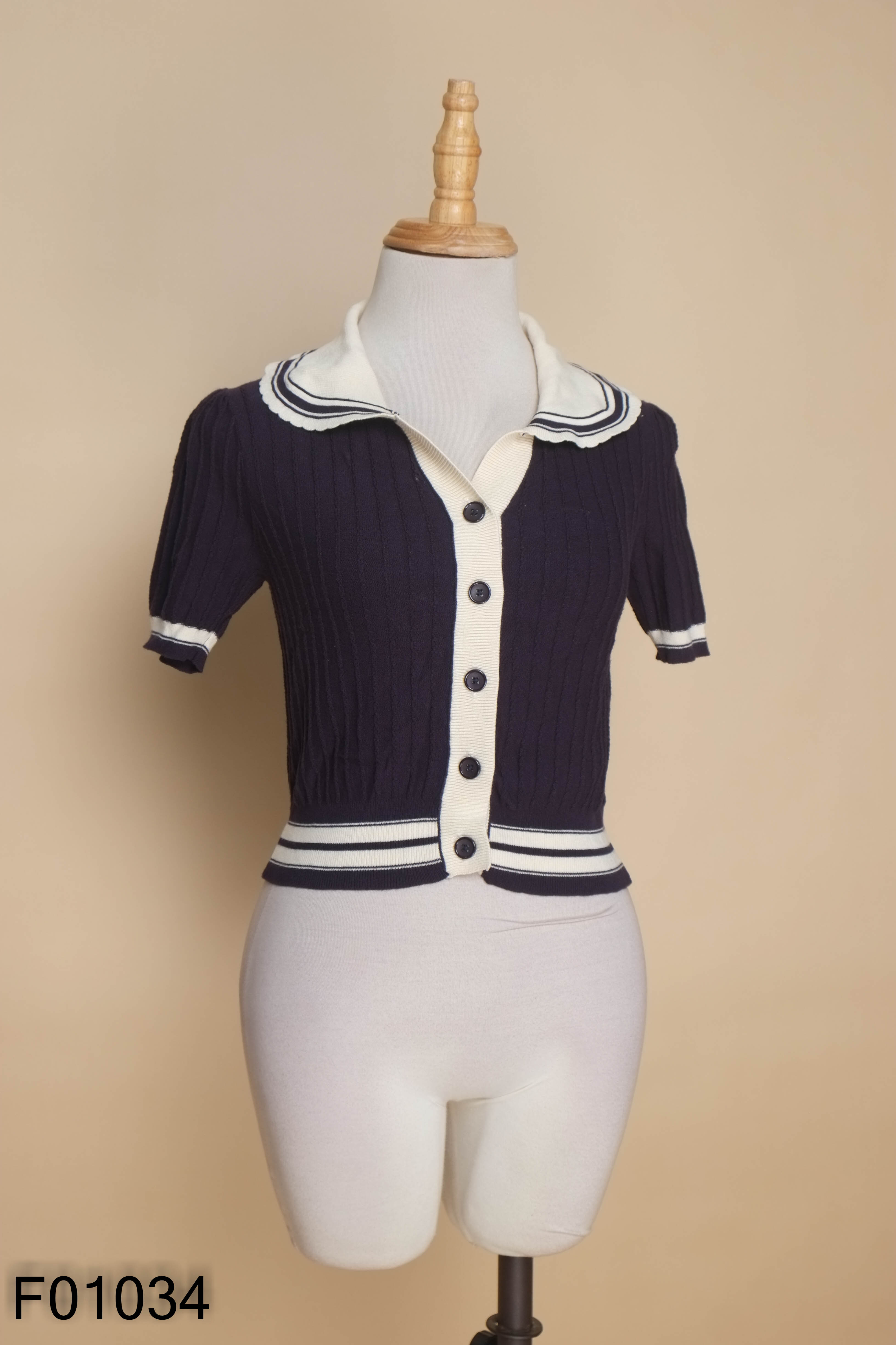 Áo polo len xanh cổ be URBAN REVIVO