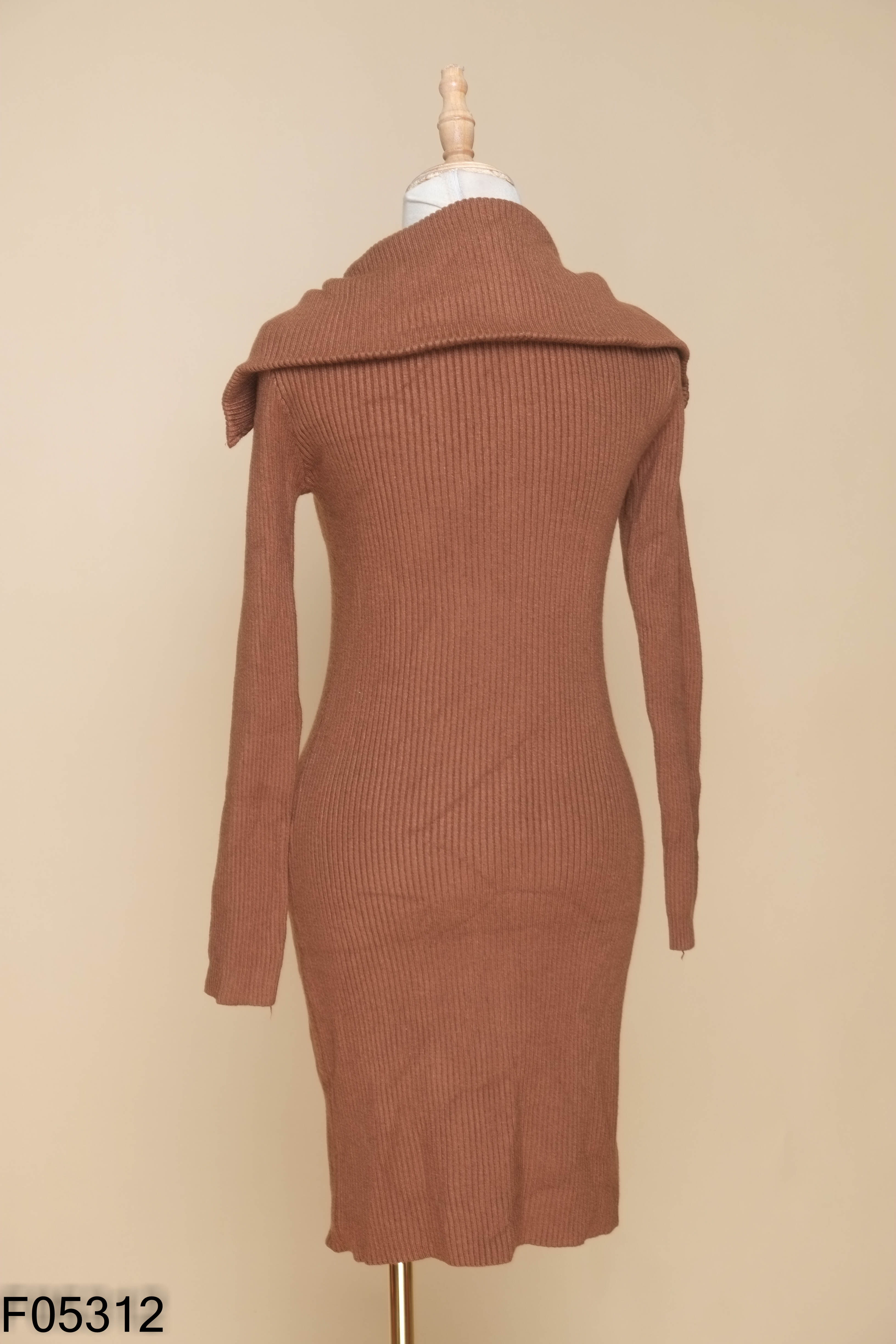 Váy len nâu cổ bẻ kéo khóa