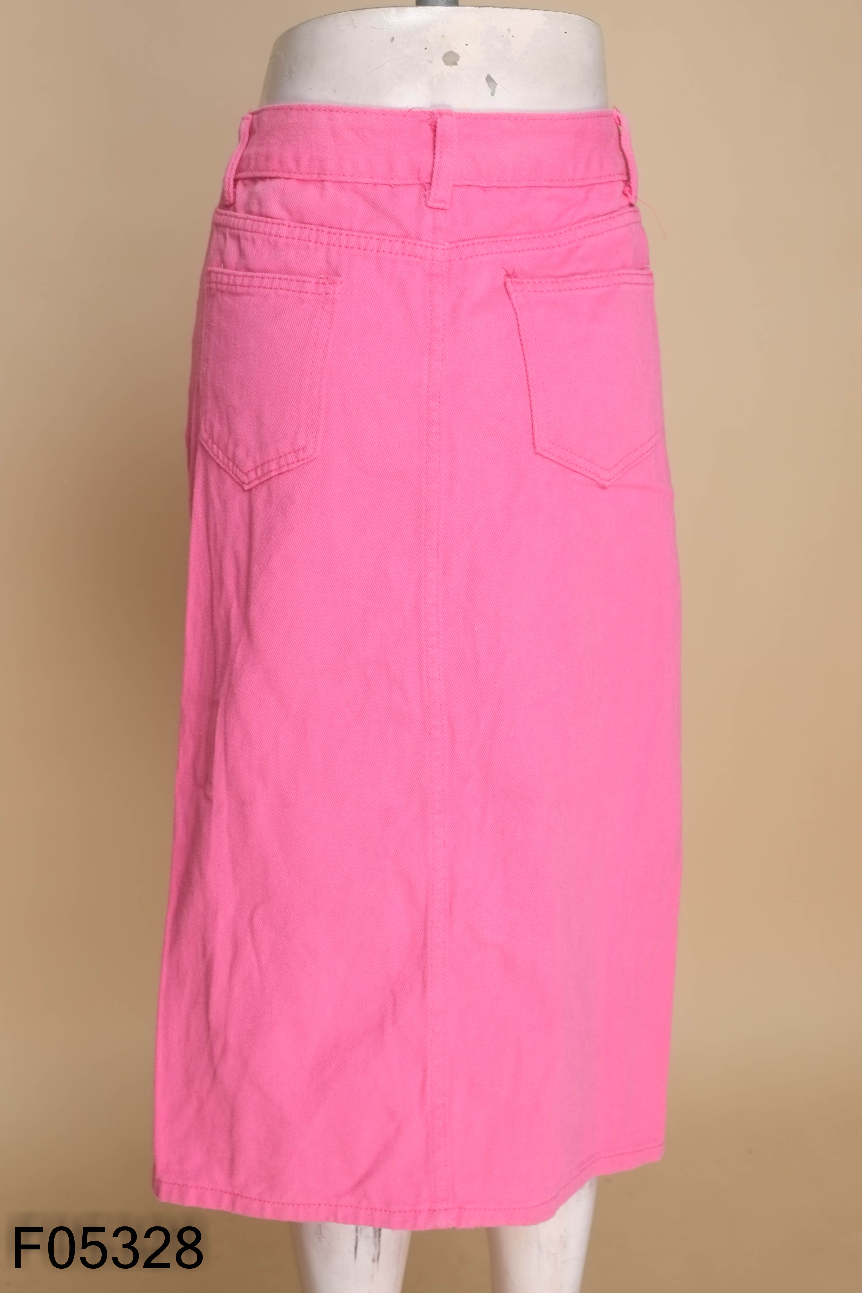 Chân váy jeans hồng