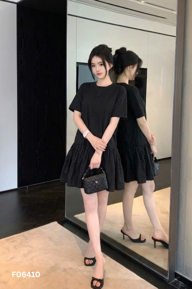 Váy đen trơn