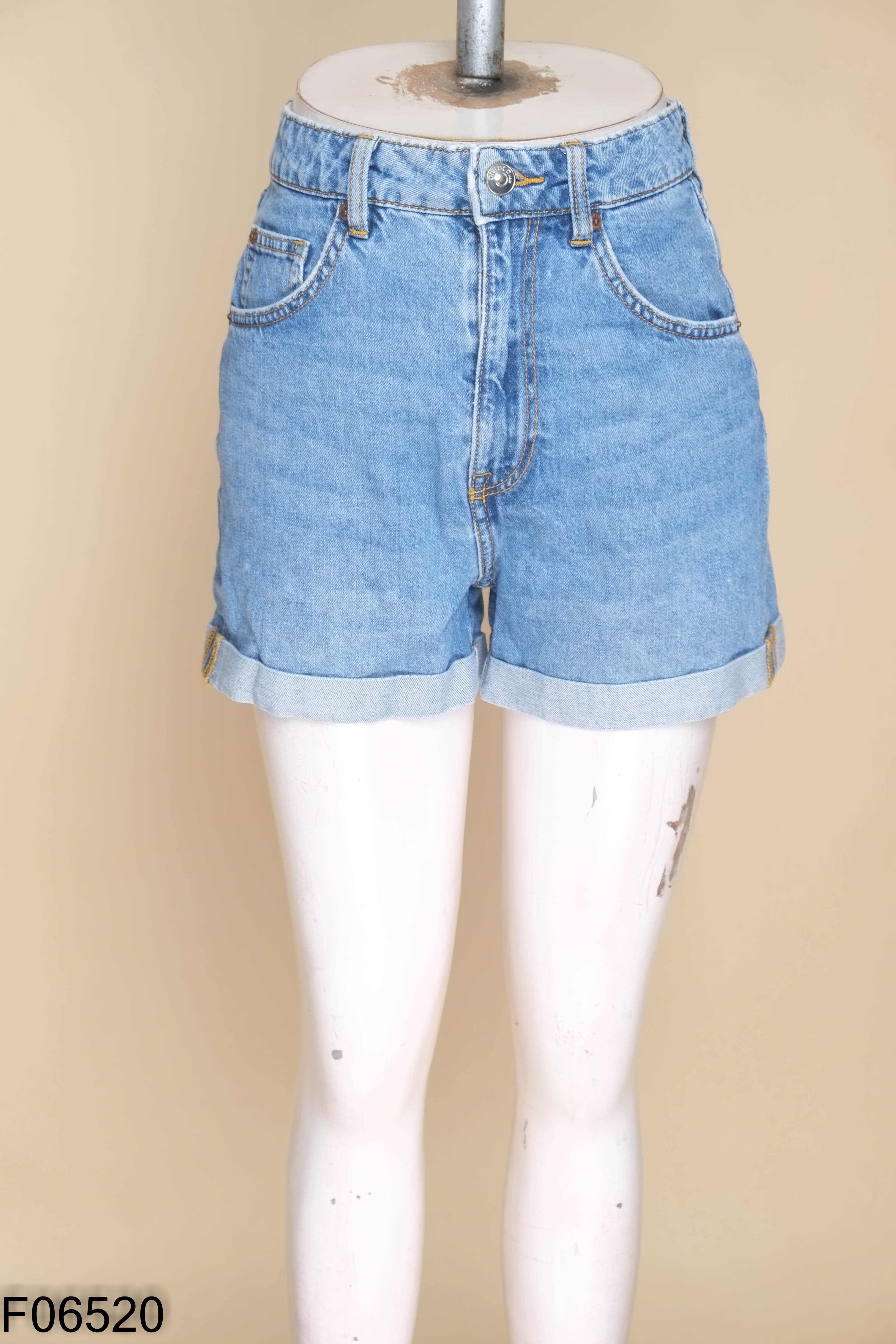 F0652010609-Quần shorts jeans HM xanh