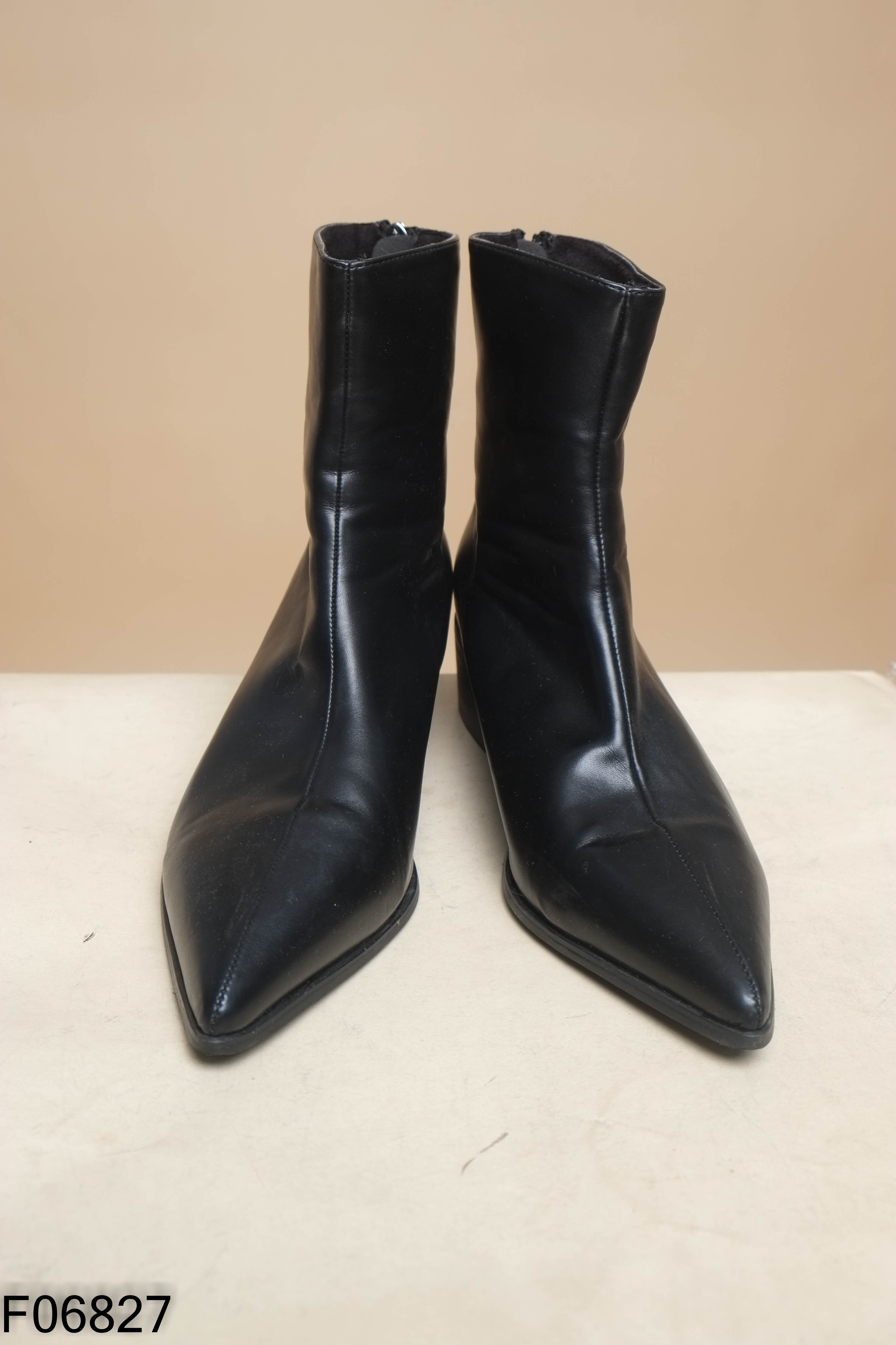Boots da đen cổ thấp