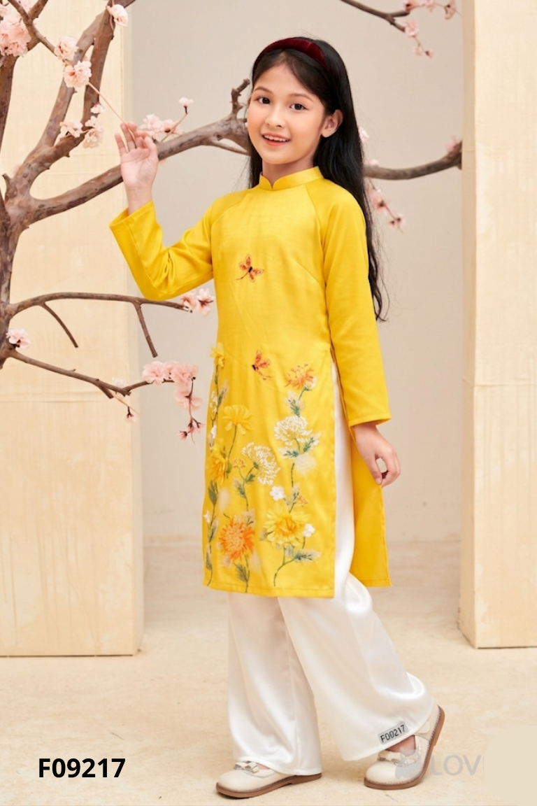 Set áo dài vàng họa tiết hoa + quần lụa kid