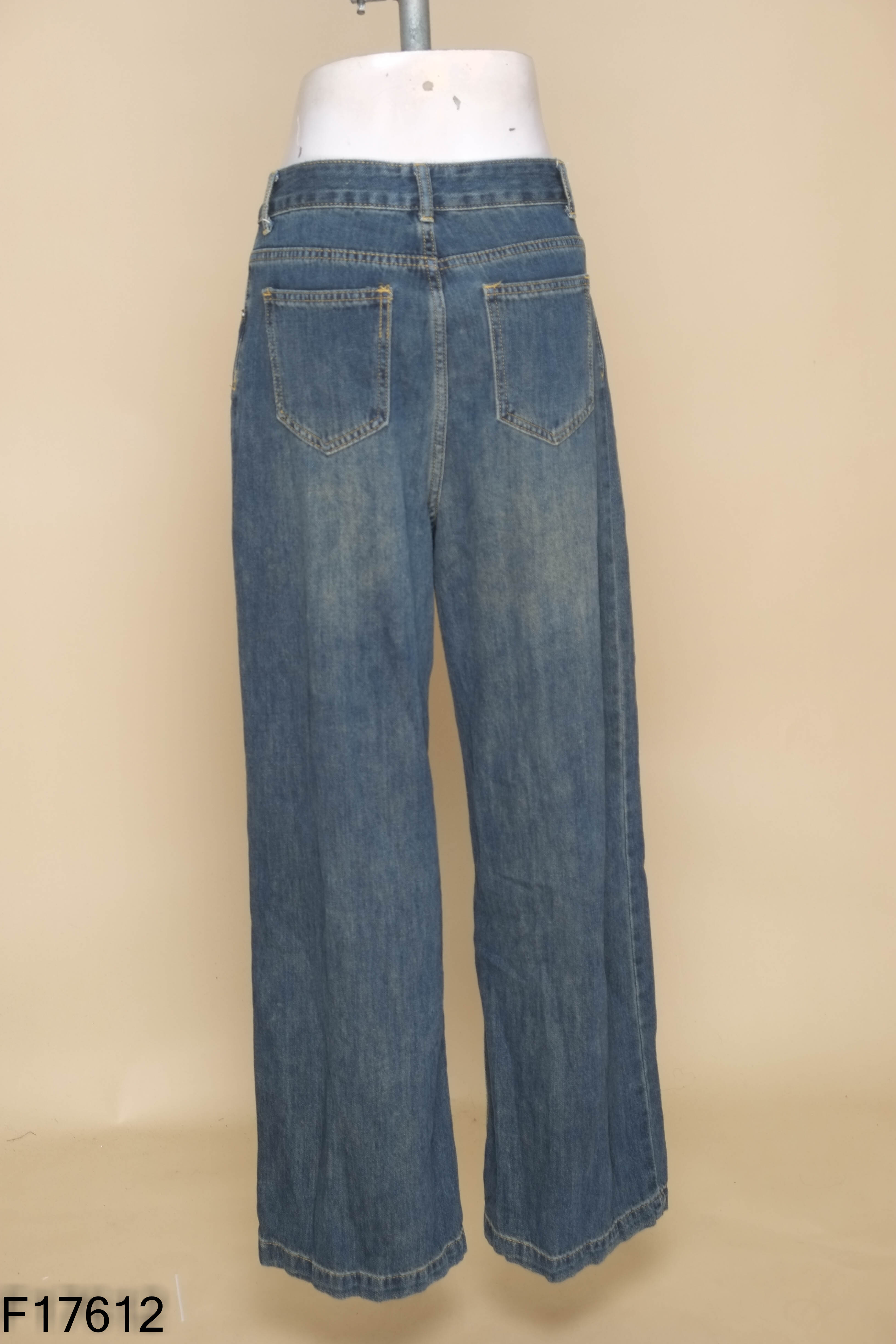 Quần jeans suông xanh trơn