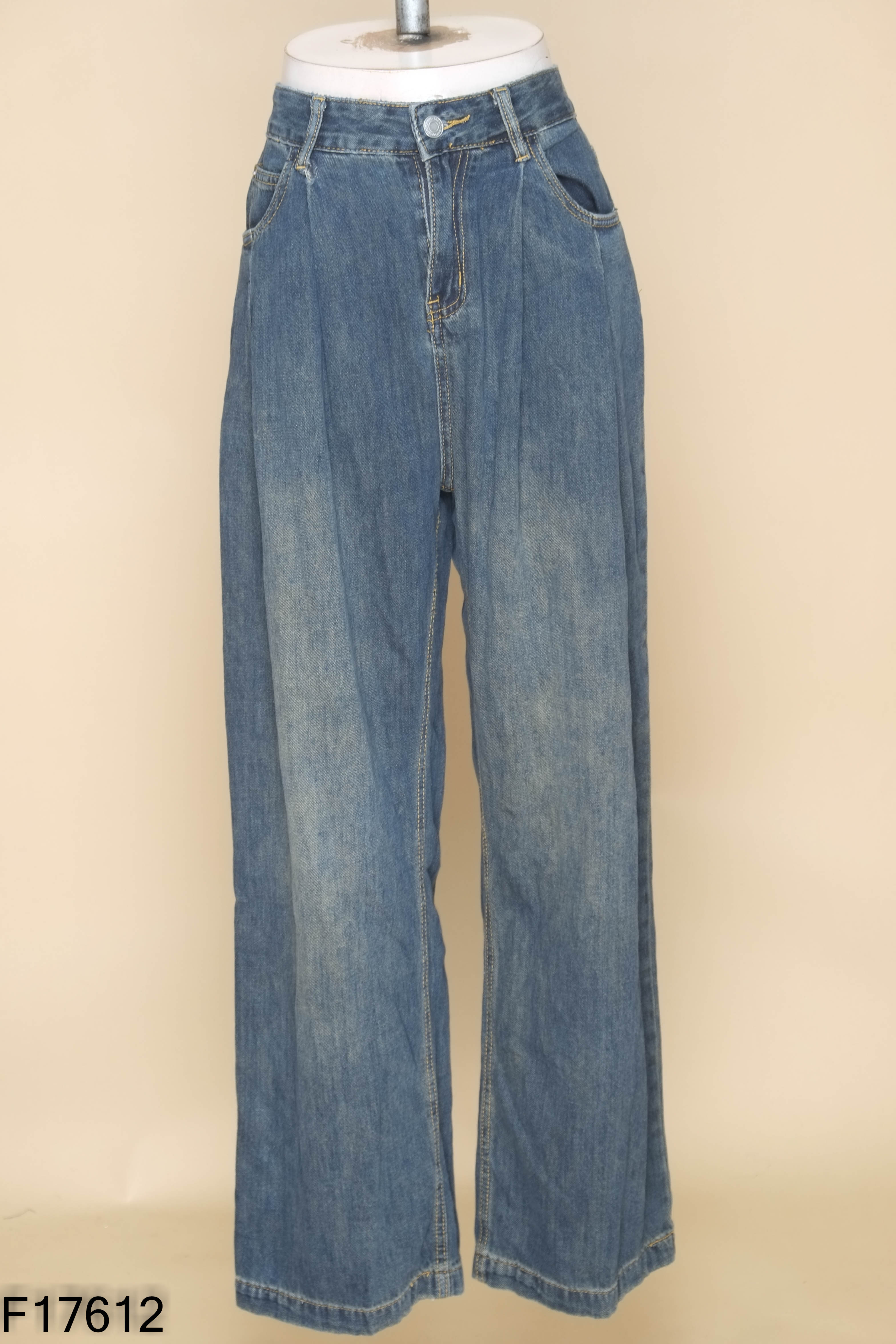 Quần jeans suông xanh trơn