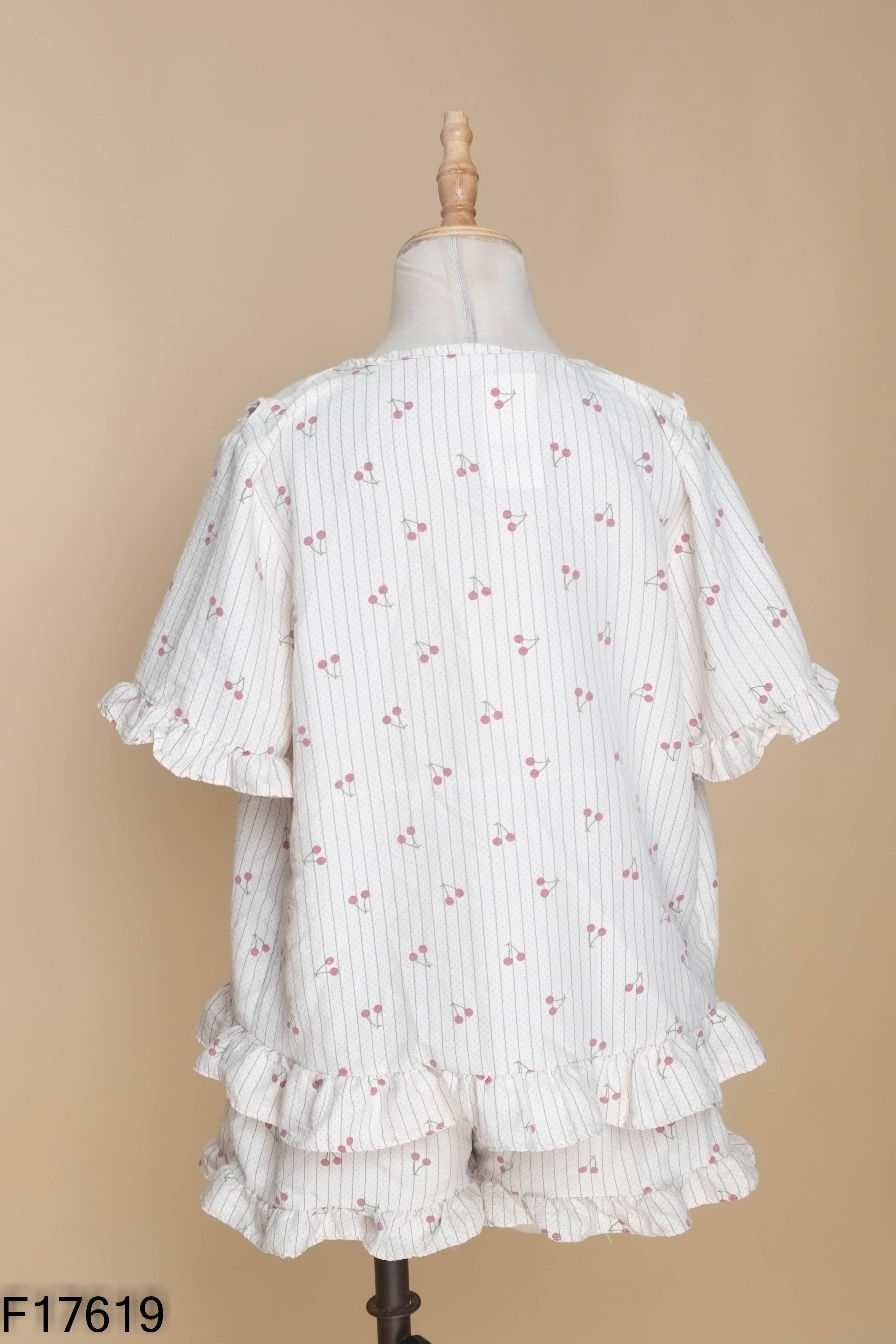 Set đồ ngủ be họa tiết