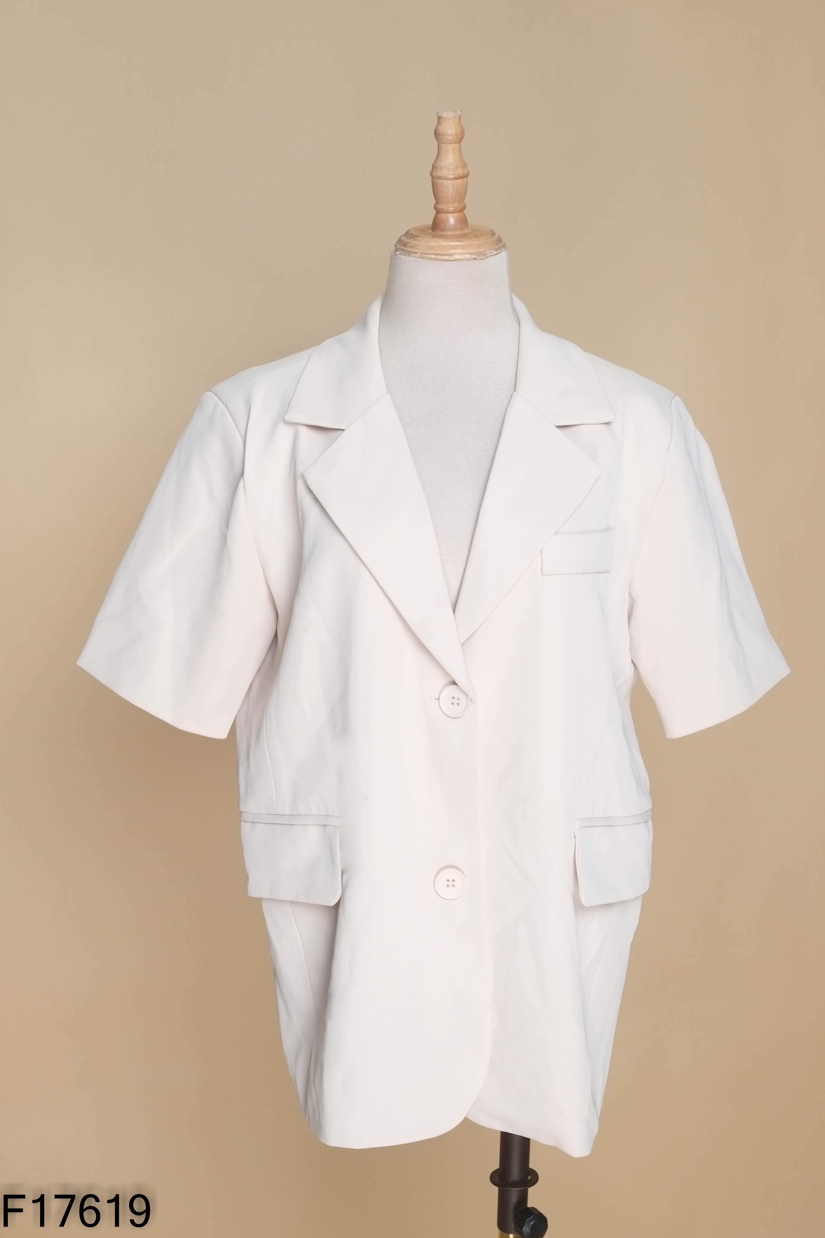 Áo blazer be ngắn tay