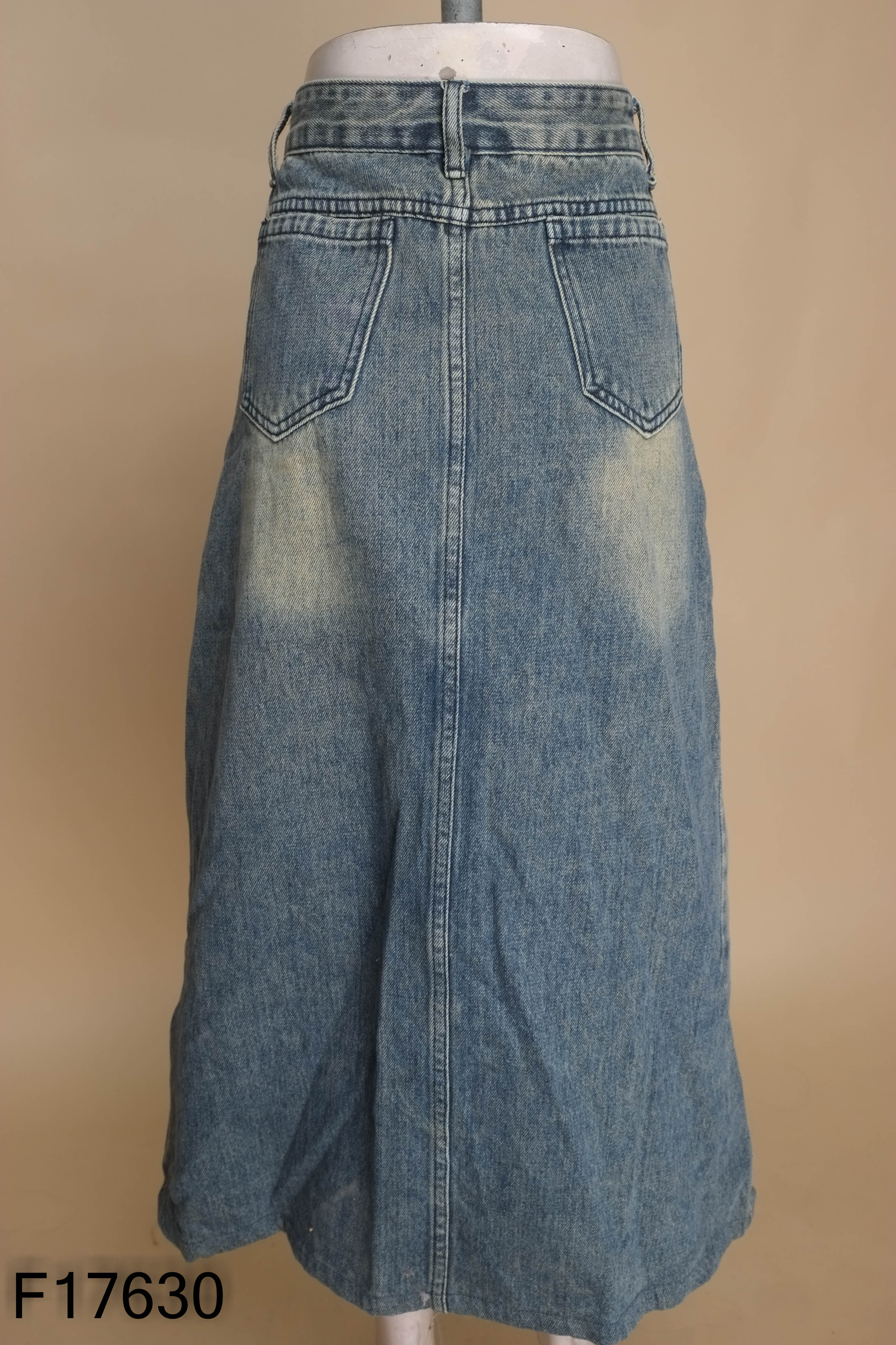 Chân váy jeans xanh túi hộp