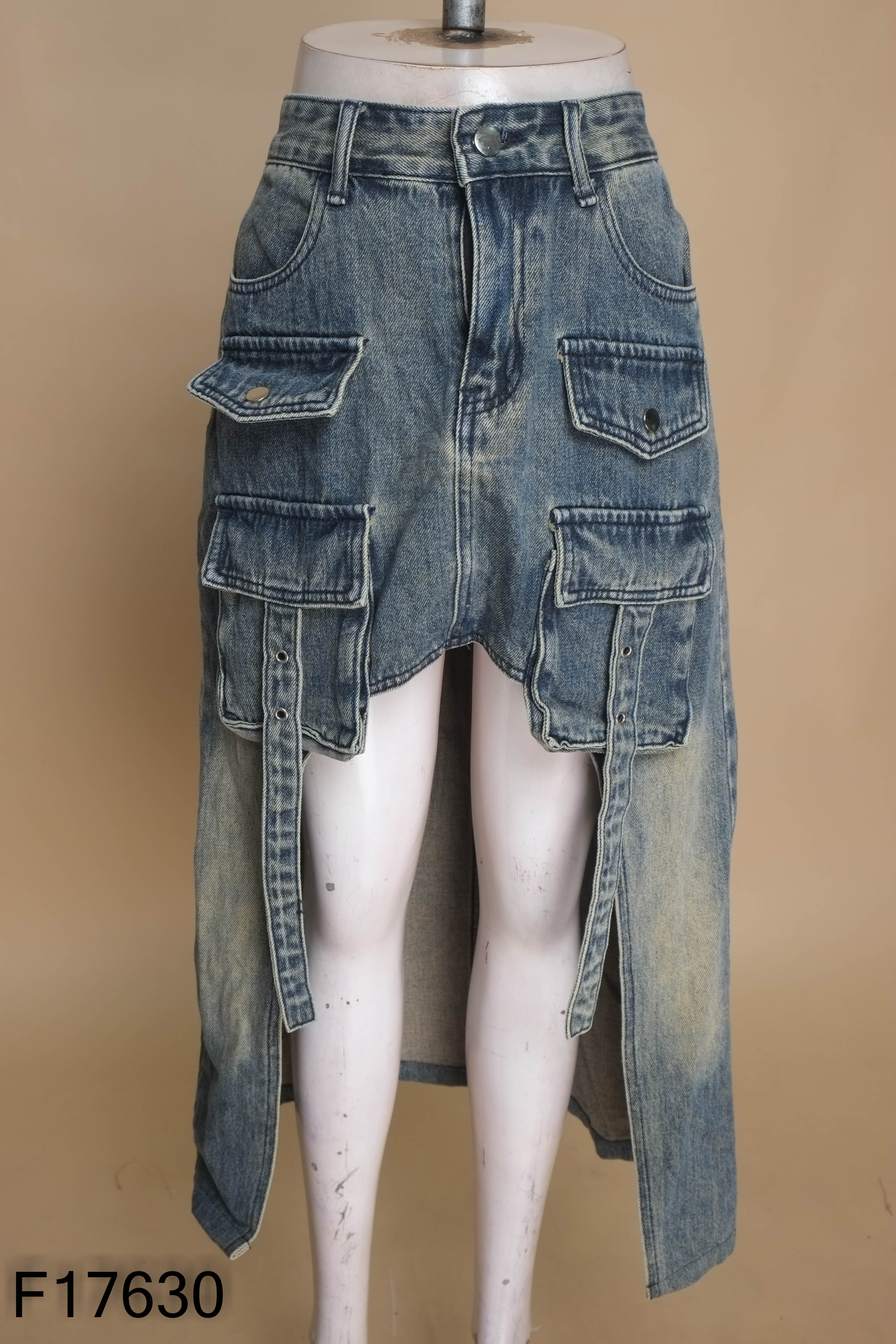 Chân váy jeans xanh túi hộp