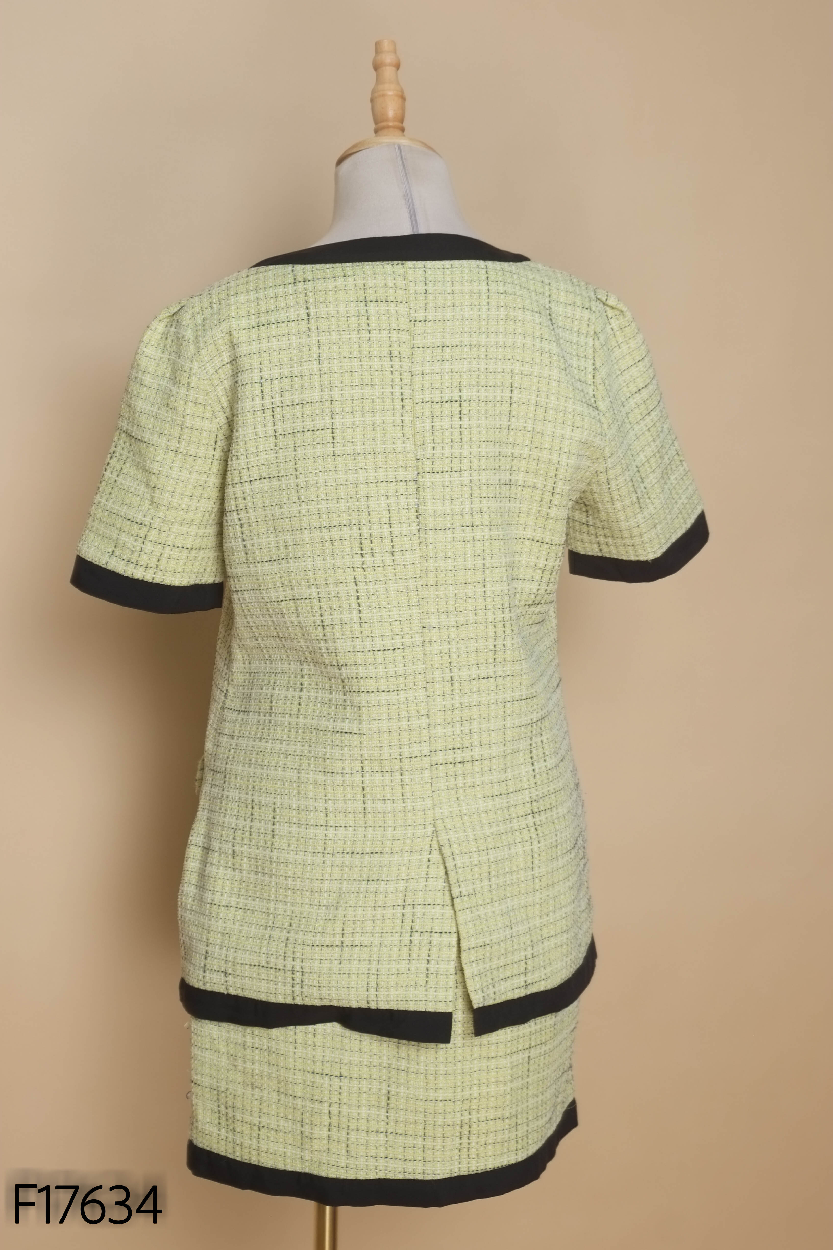 SET Áo xanh viền đen + chân váy