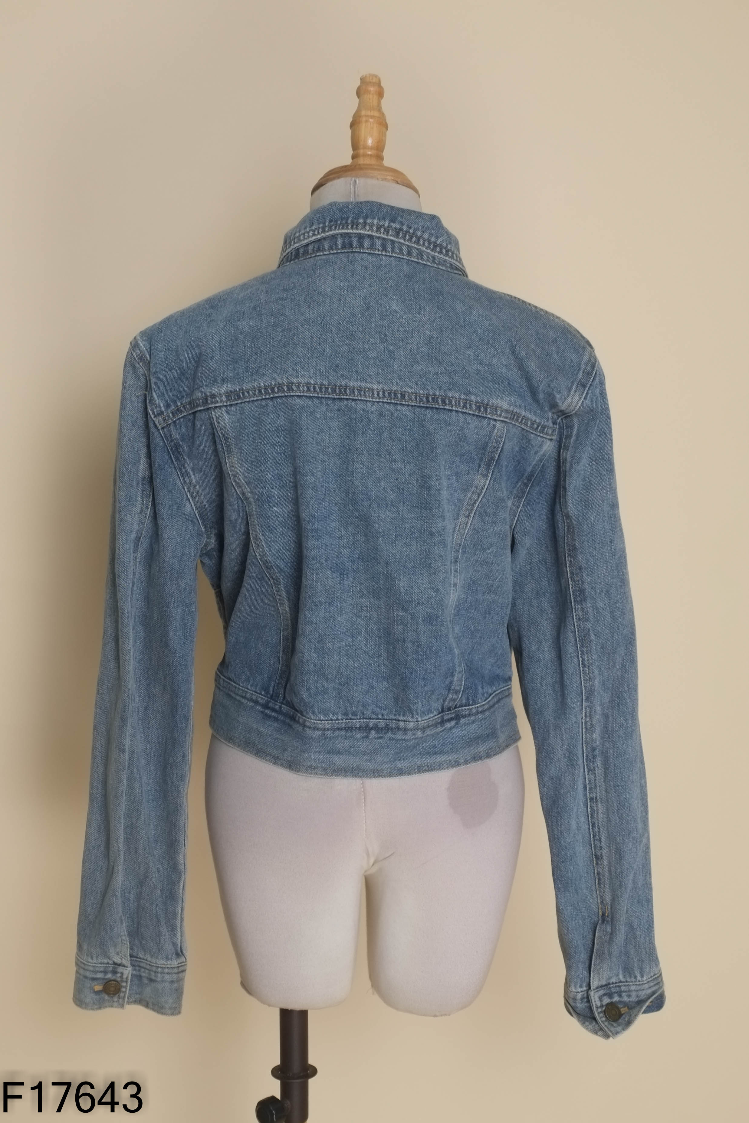 Áo khoác jeans xanh crotop