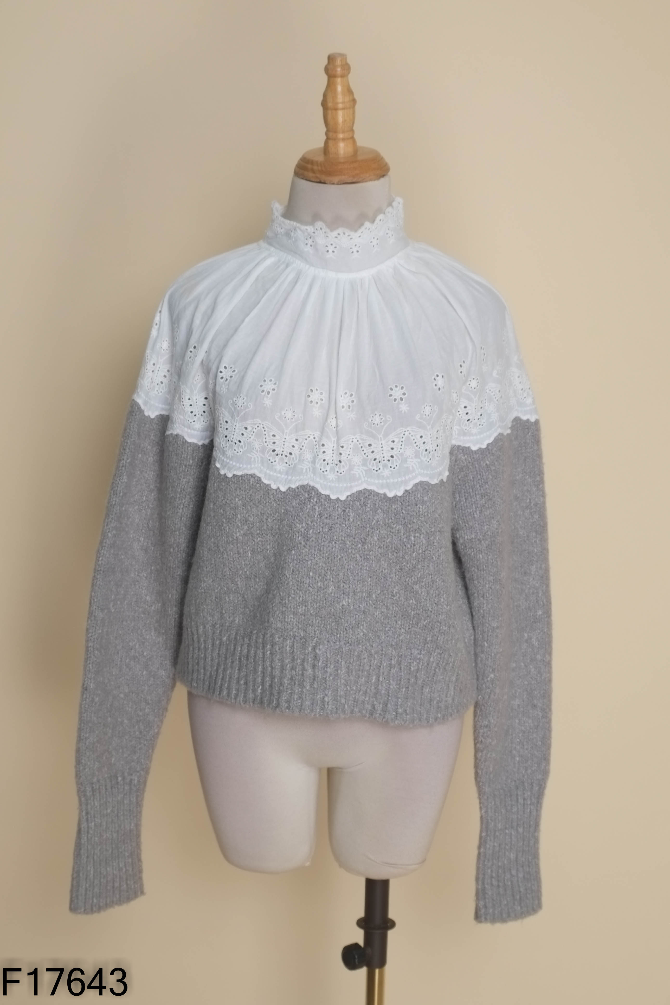 Áo len ghi LILY ROSEMARY mix cổ