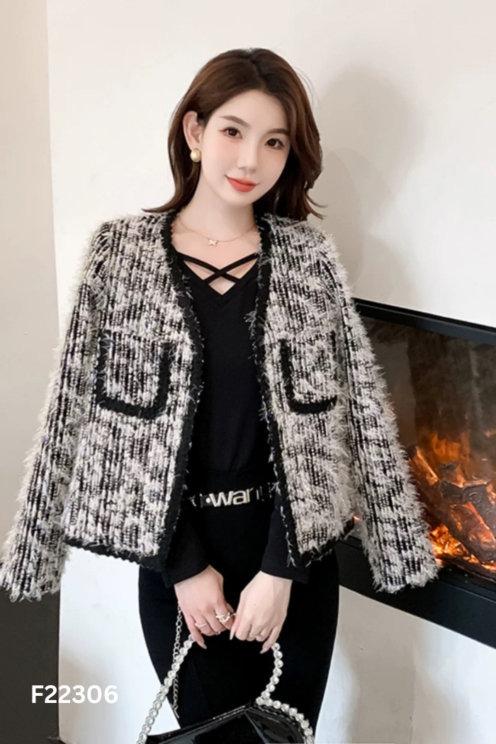 Áo khoác dạ be ánh nhũ