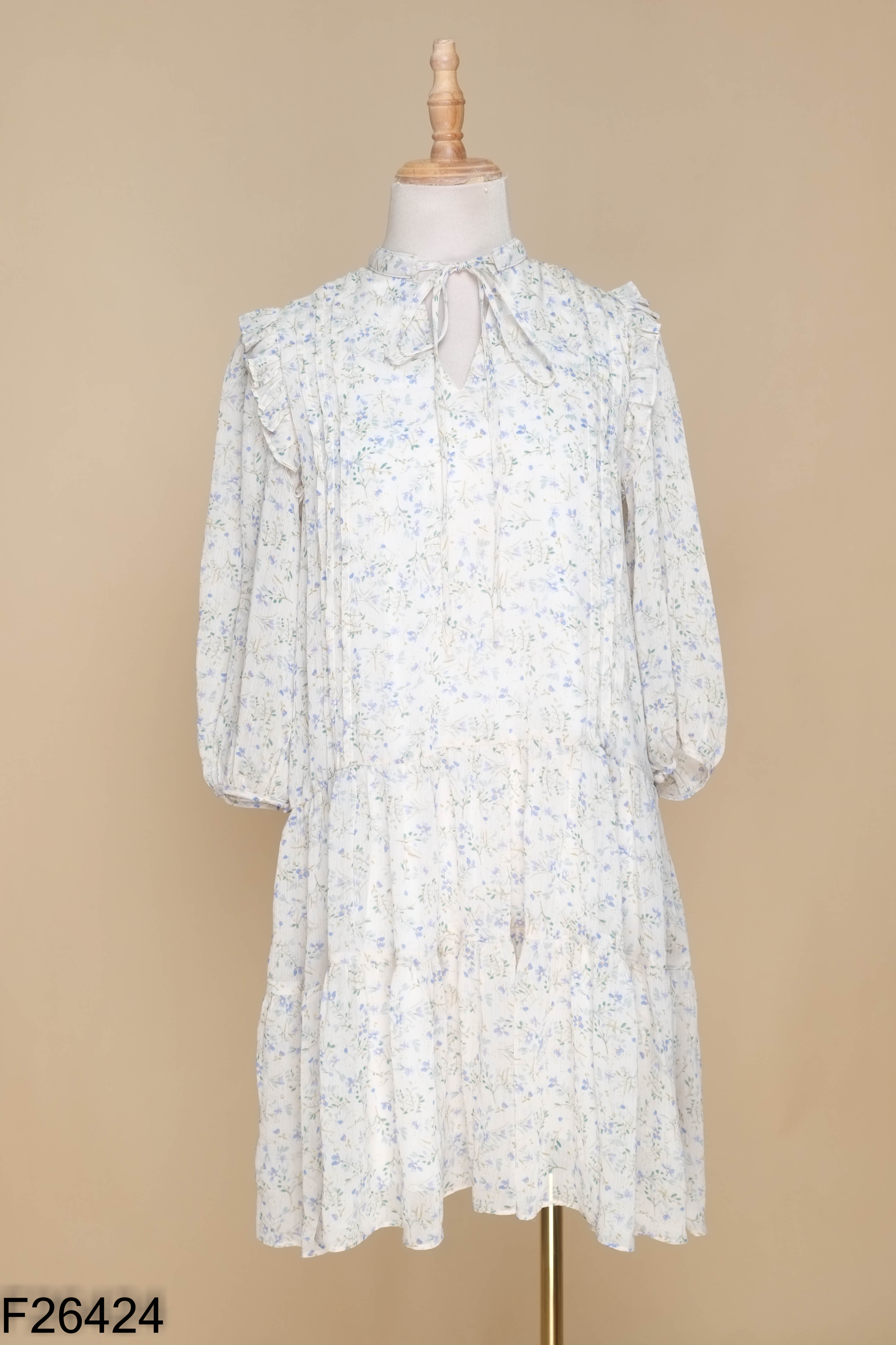 Váy trắng MEO.OFFICIAL họa tiết xanh