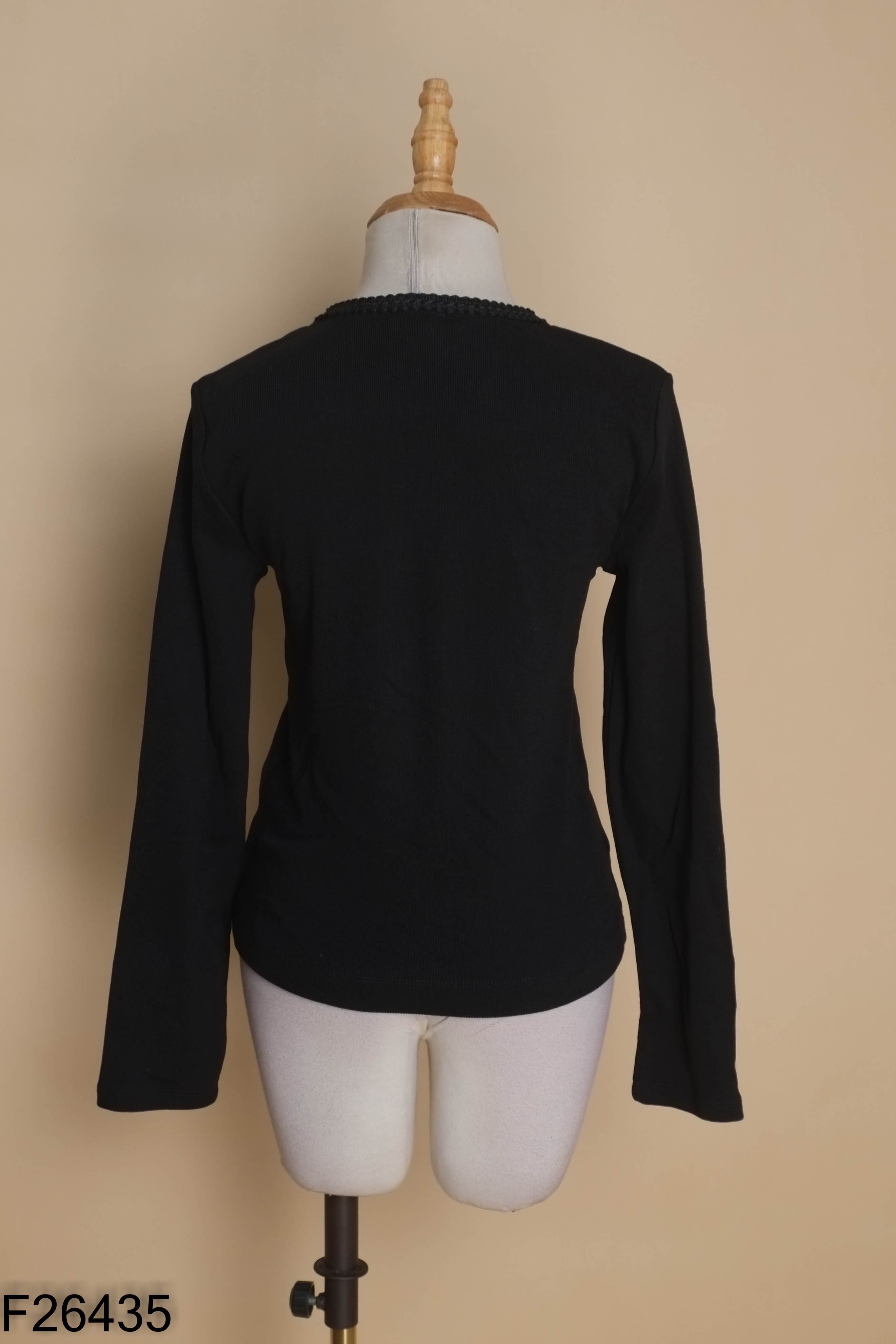 Áo cardigans ANN TAYLOR đen cúc 2 túi
