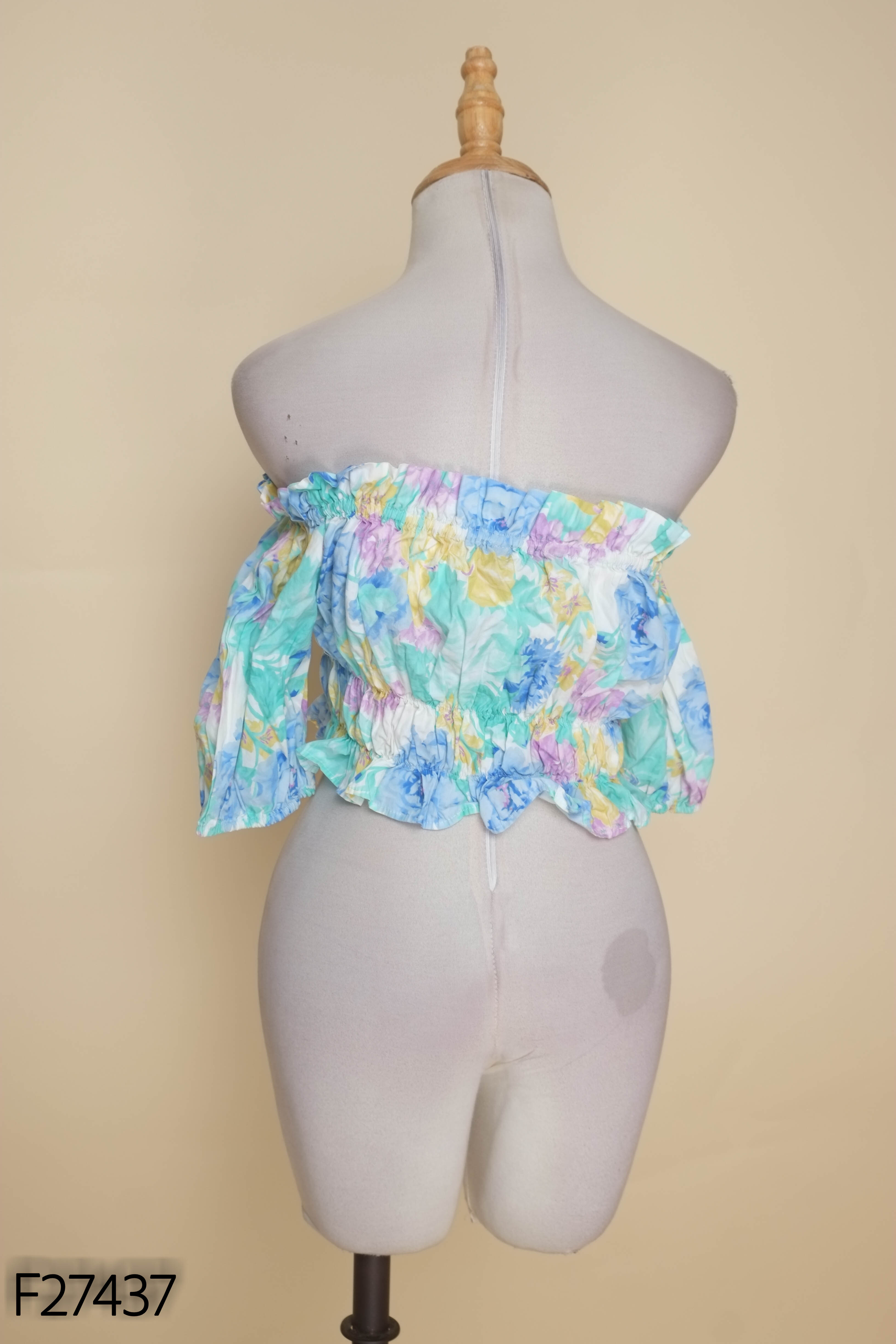 Áo crotop xanh họa tiết ZARA