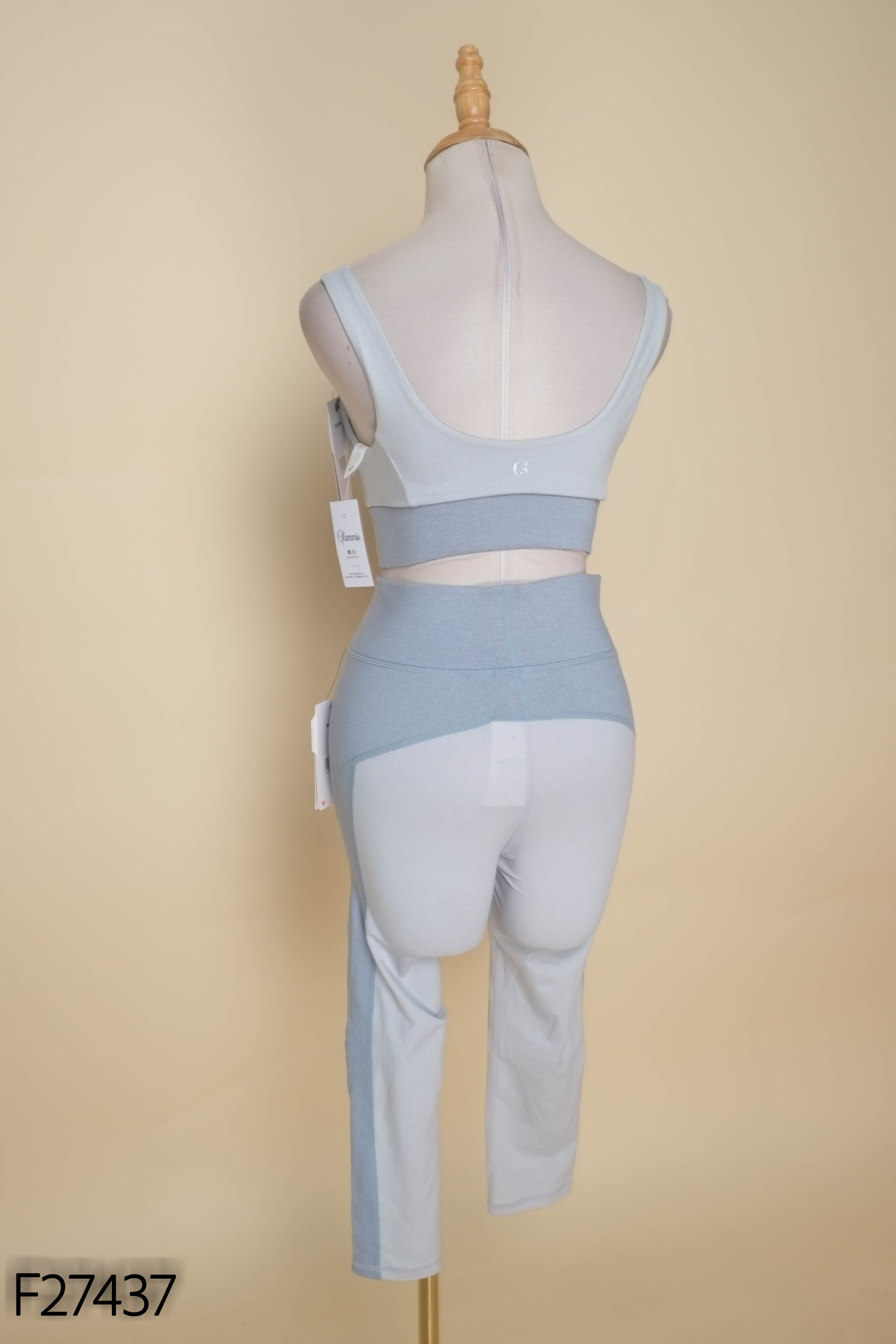NEWTAG set đồ tập xanh+quần