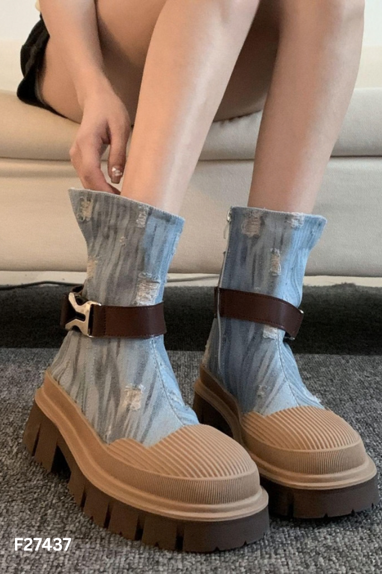 Giày bốt jeans xanh đế nâu