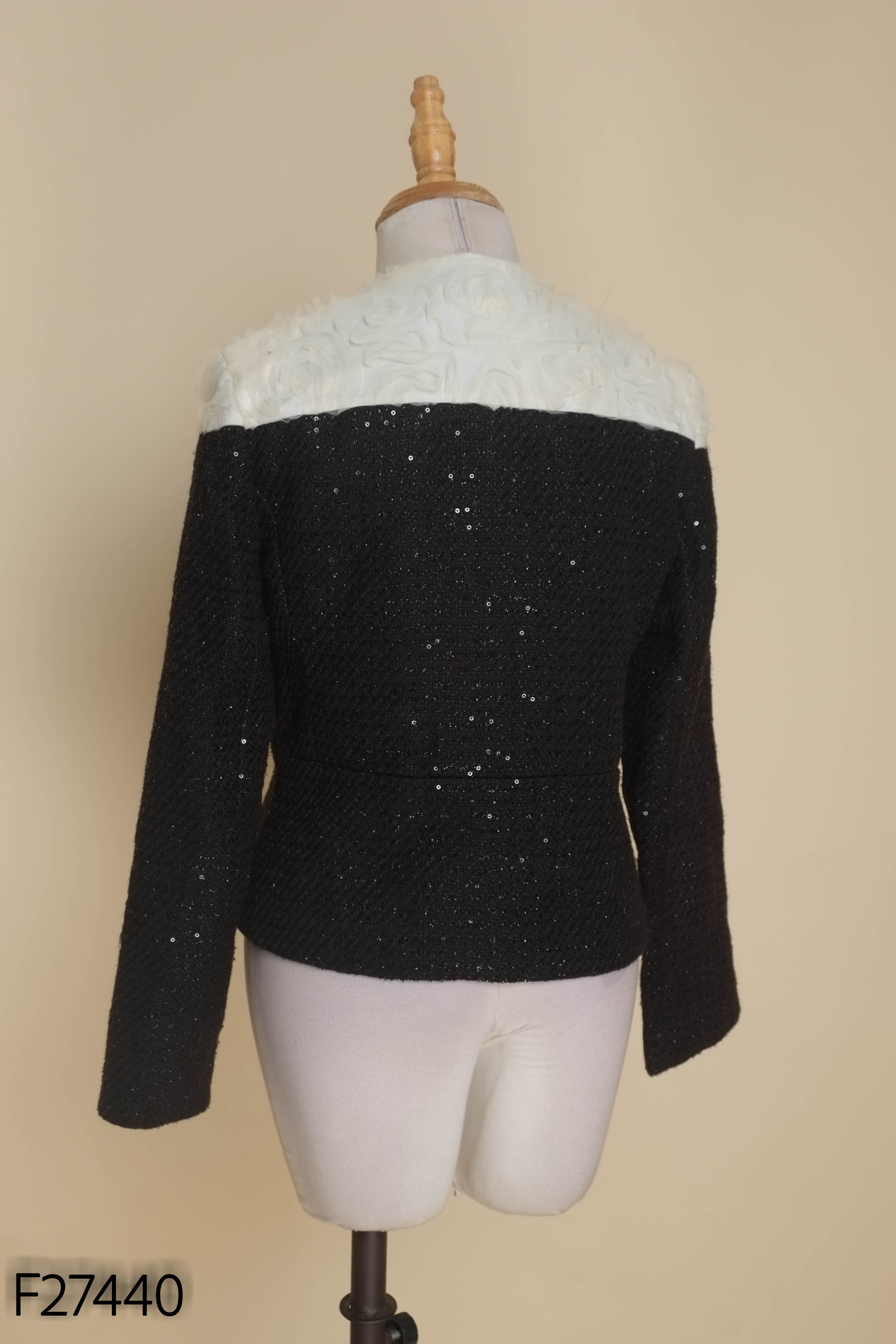 Áo dạ tweed đen phối be lưới