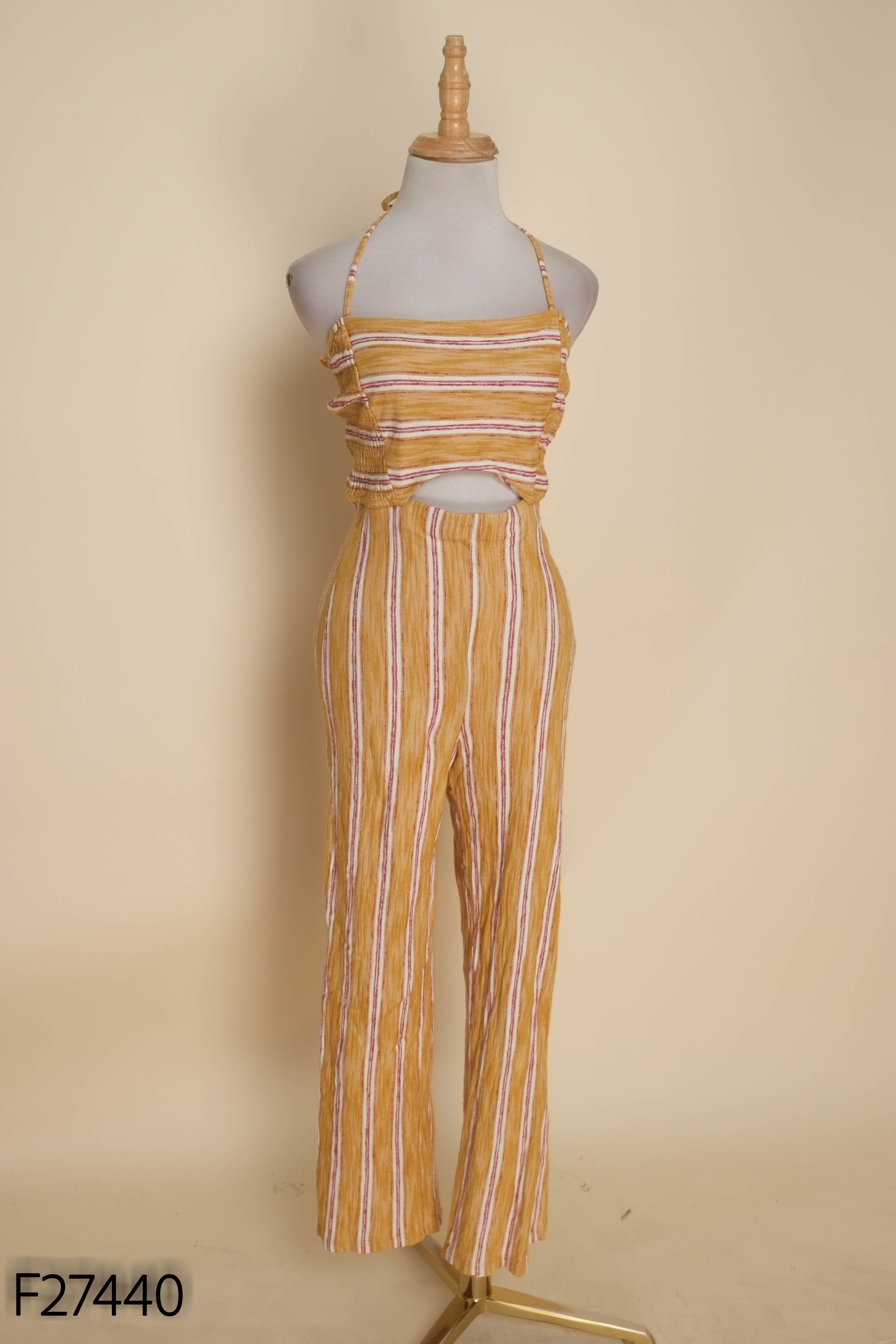 Jumpsuits vàng kẻ đỏ BERSHKA cổ buộc