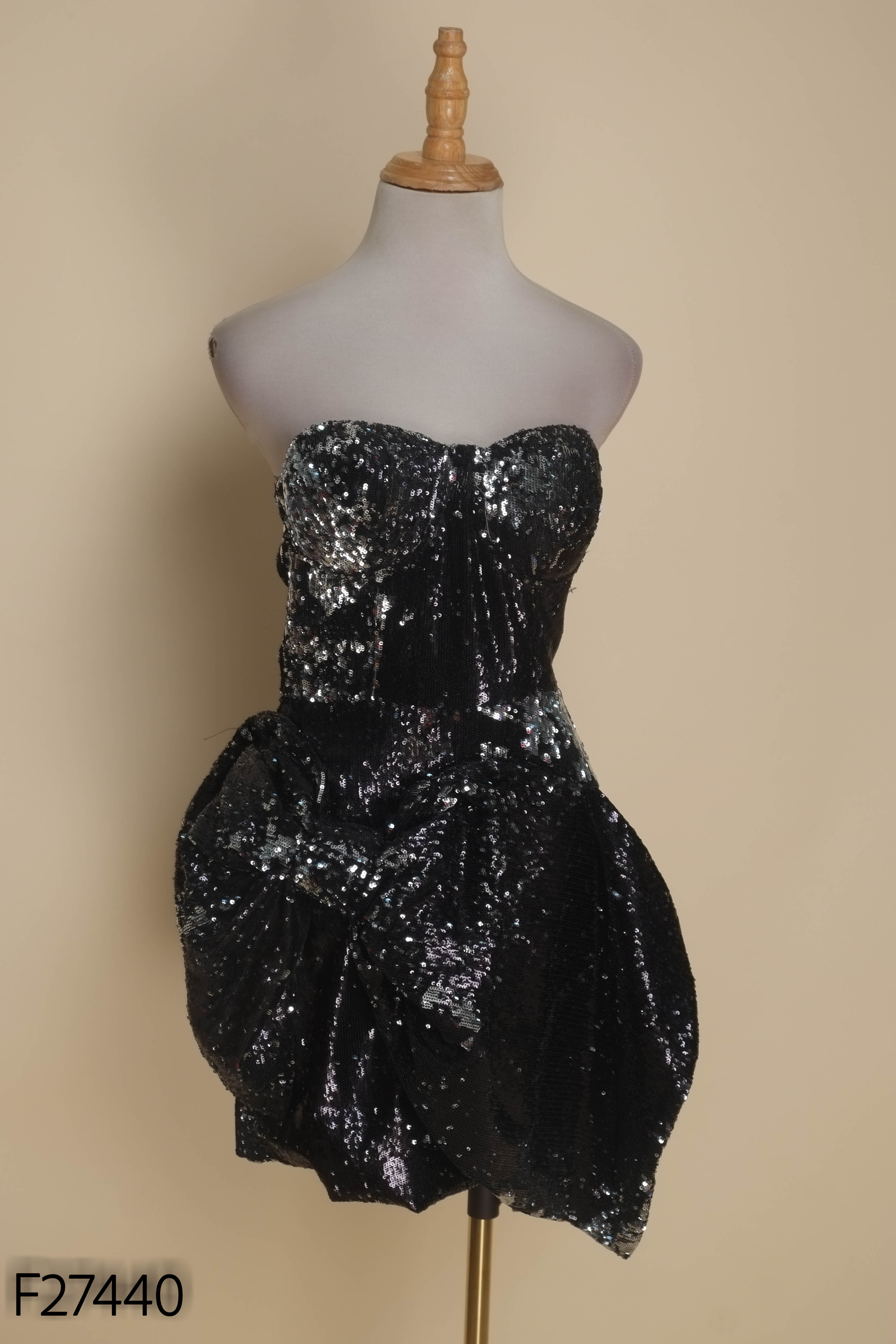 Váy cúp ngực đen M.Y STORE phối sequin