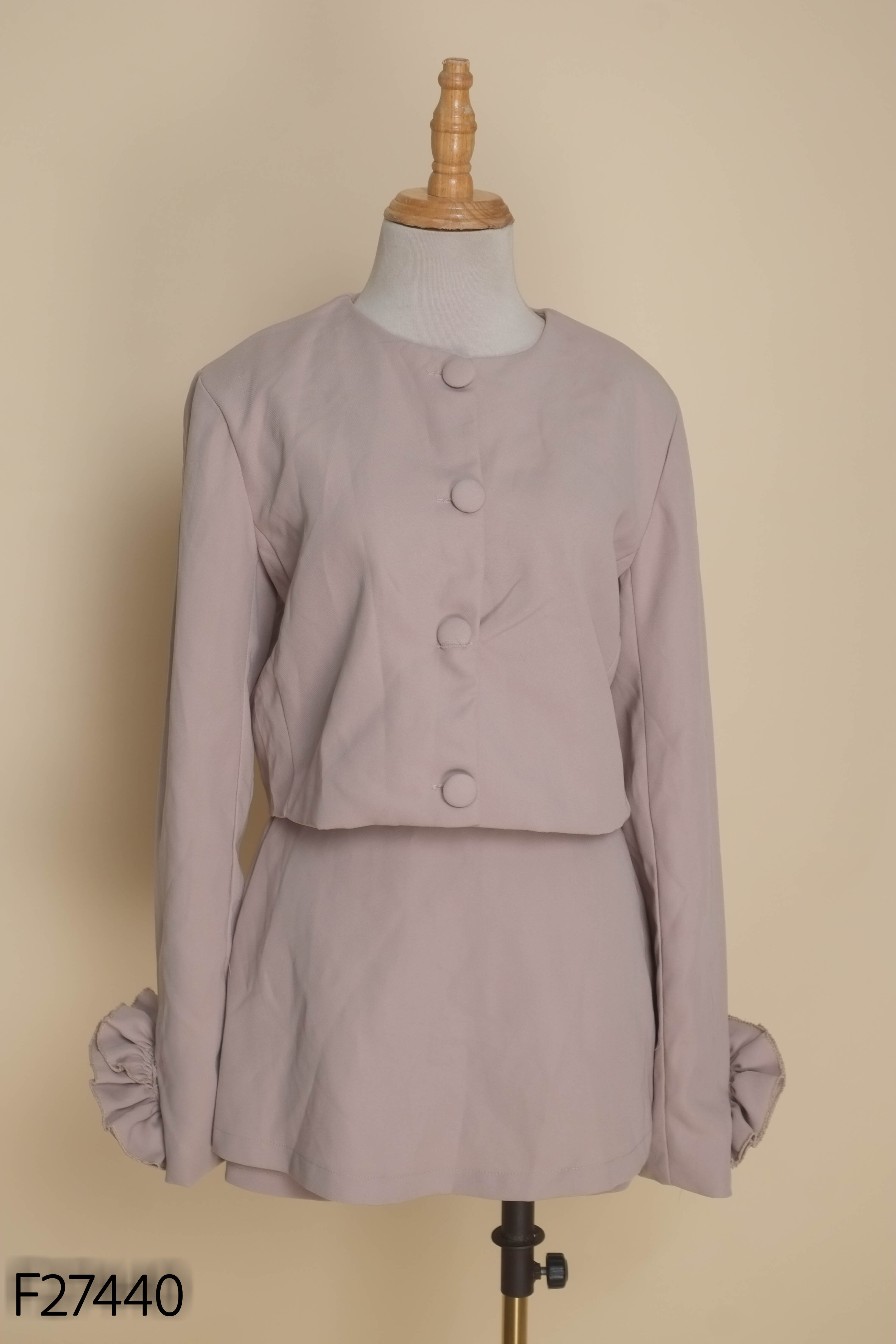Set Áo be 1999 CLOSET phối tay hoa + Chân váy
