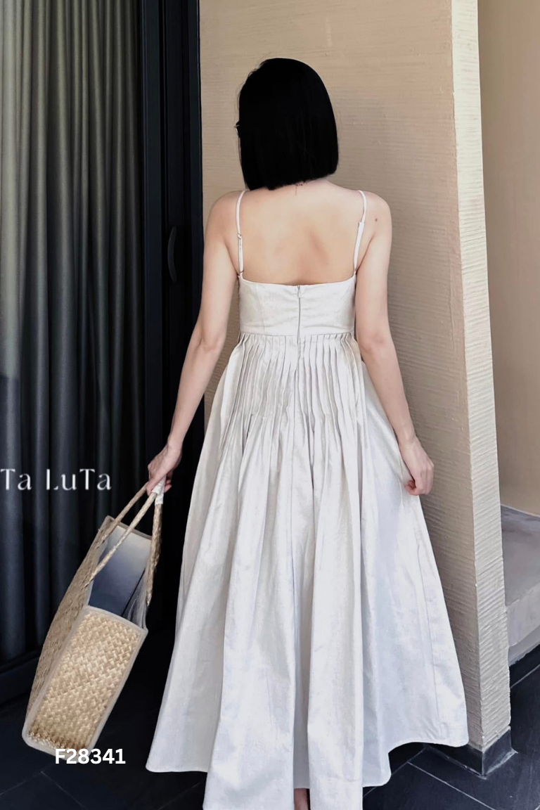 Váy dâu be LUTA gấp li