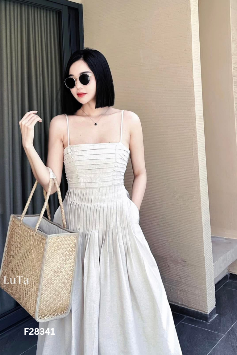 Váy dâu be LUTA gấp li
