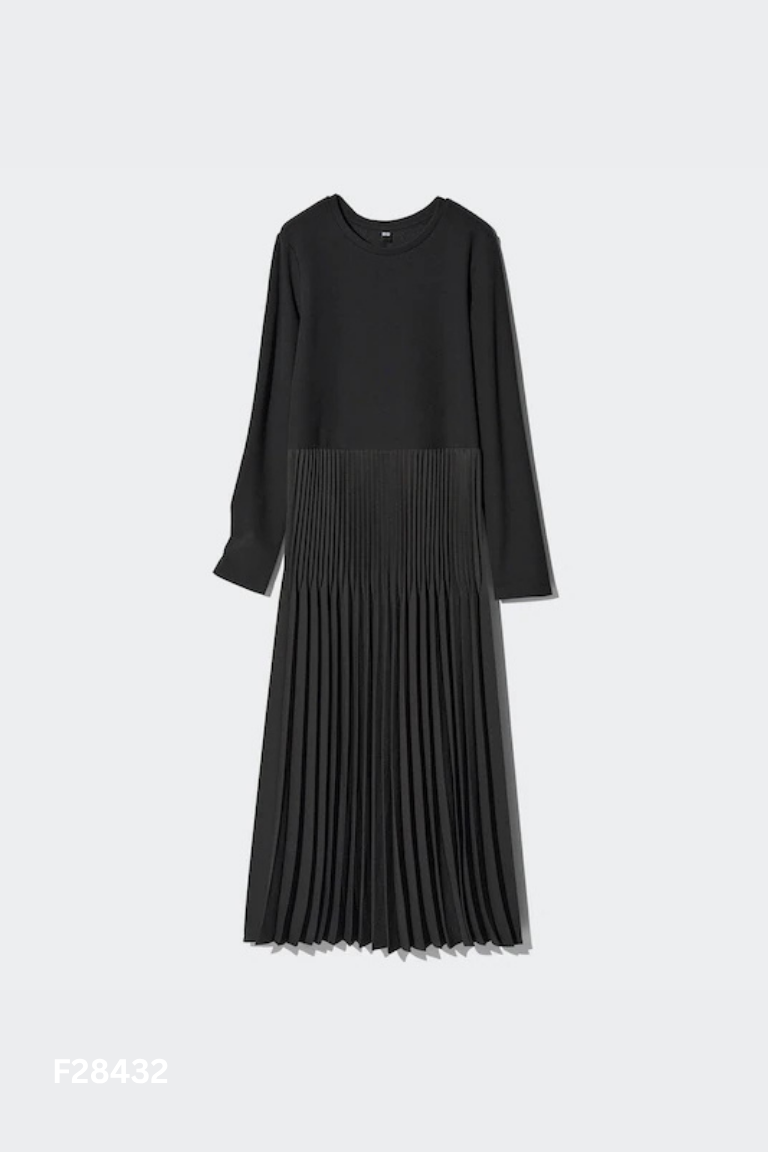 Váy đen trơn phối ly UNIQLO