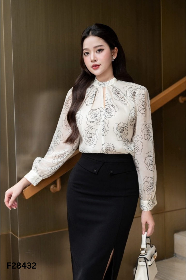 Áo voan tơ trắng họa tiết đen LAMER