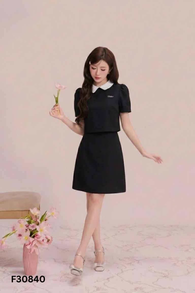 Váy đen CALIE cổ trắng phối 2 lớp