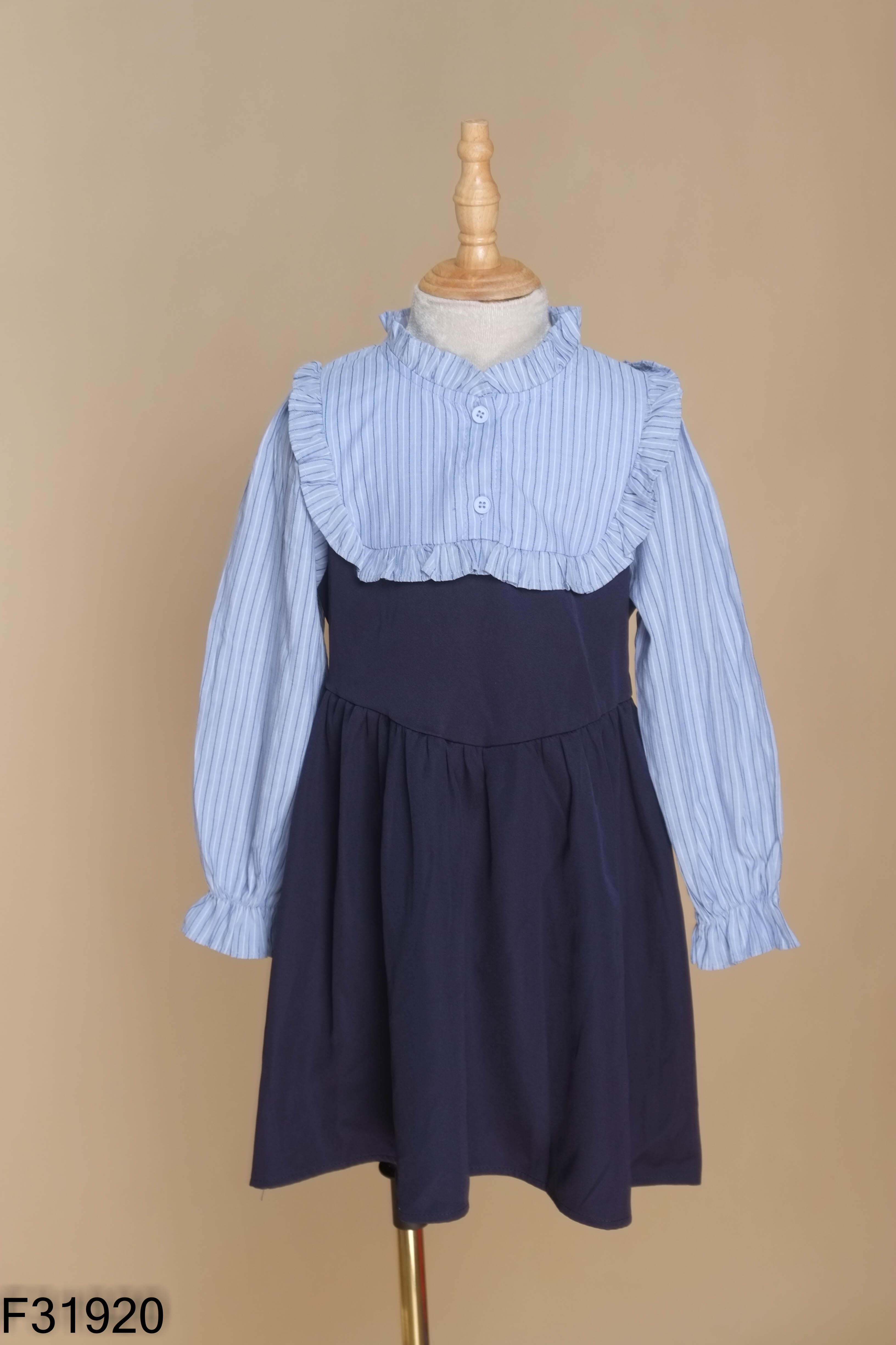 Váy xanh than phối sọc viền bèo KIDS