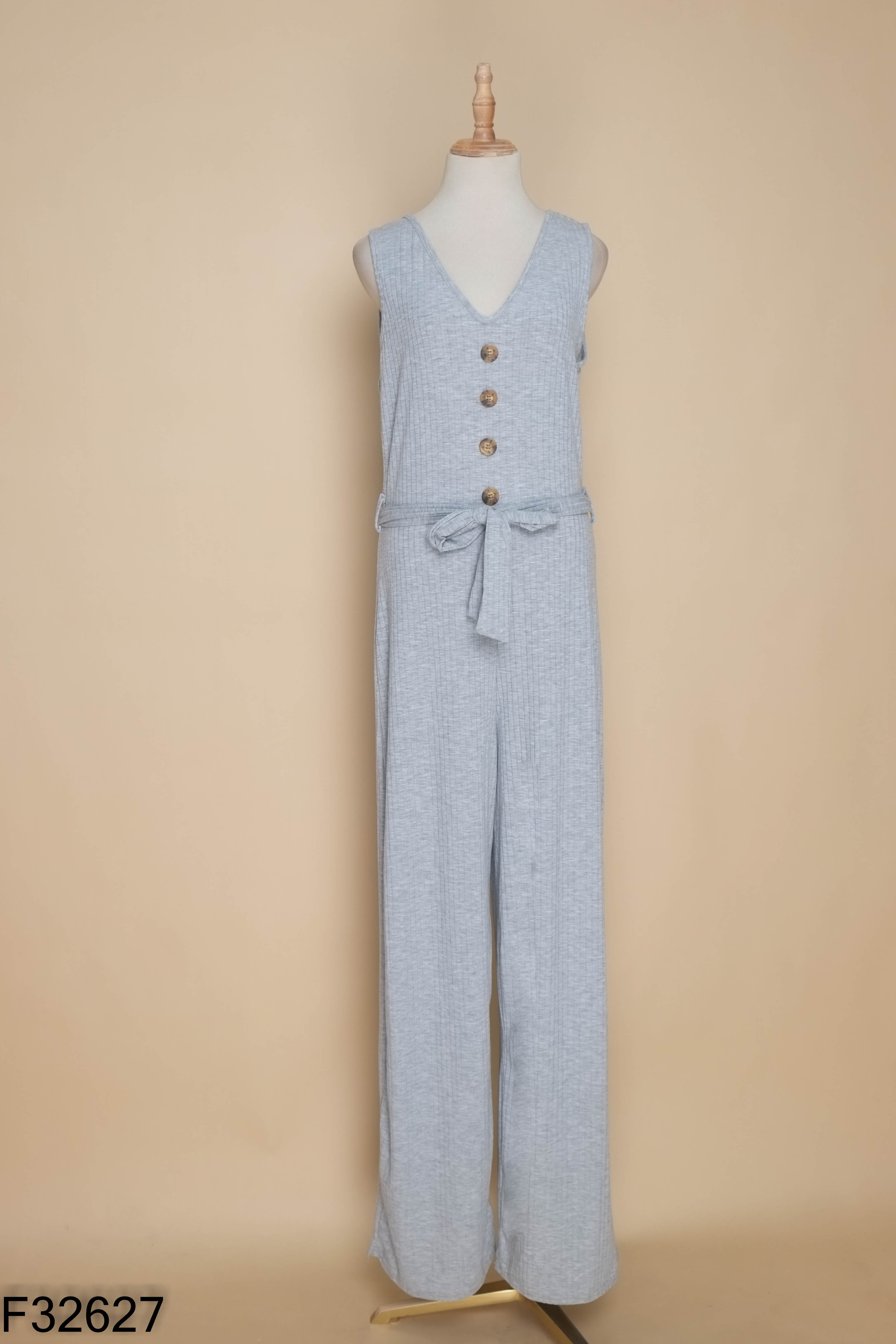 Jumpsuits MISSGUIDED xám phối cúc
