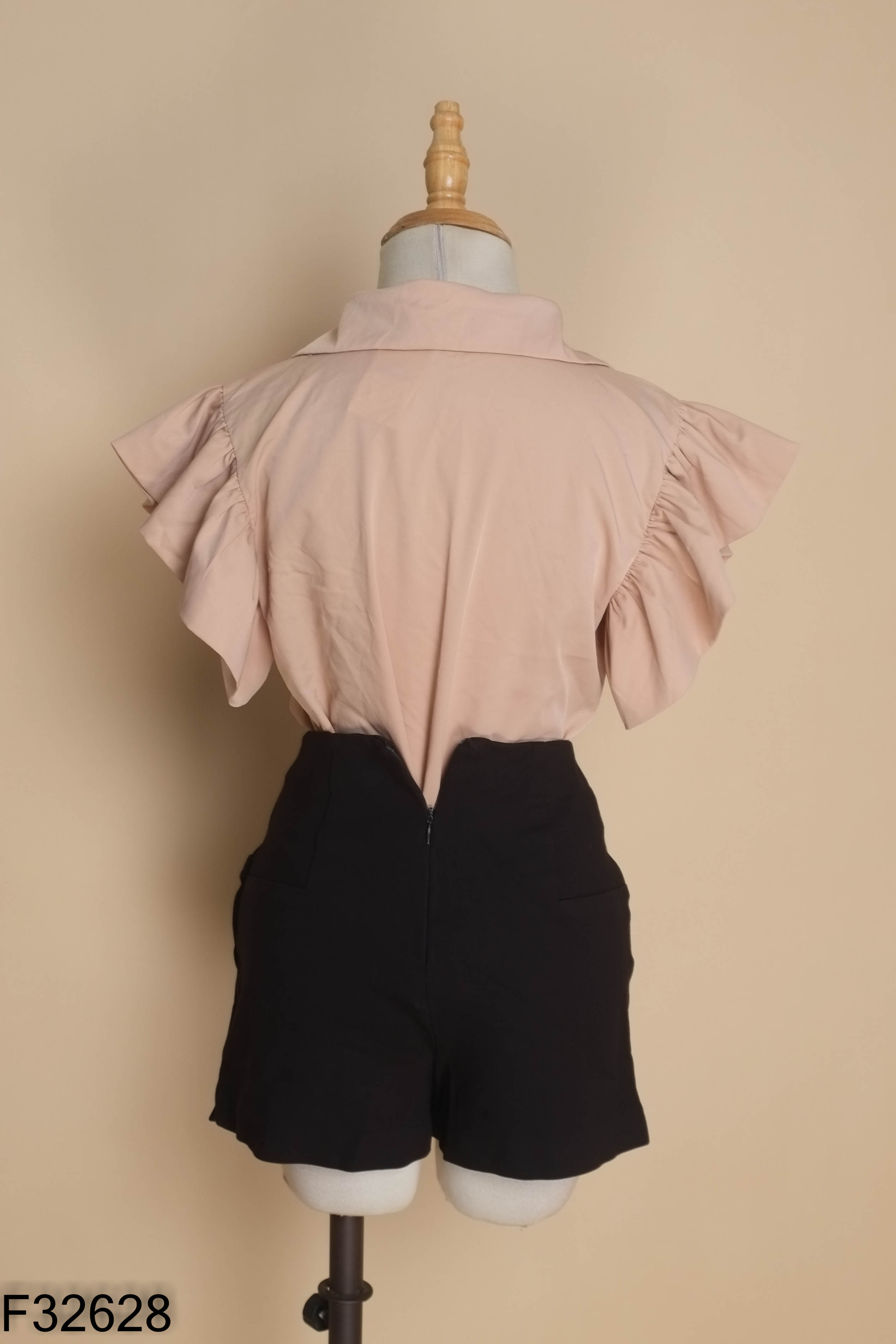 Set Áo hồng tay bèo + quần shorts