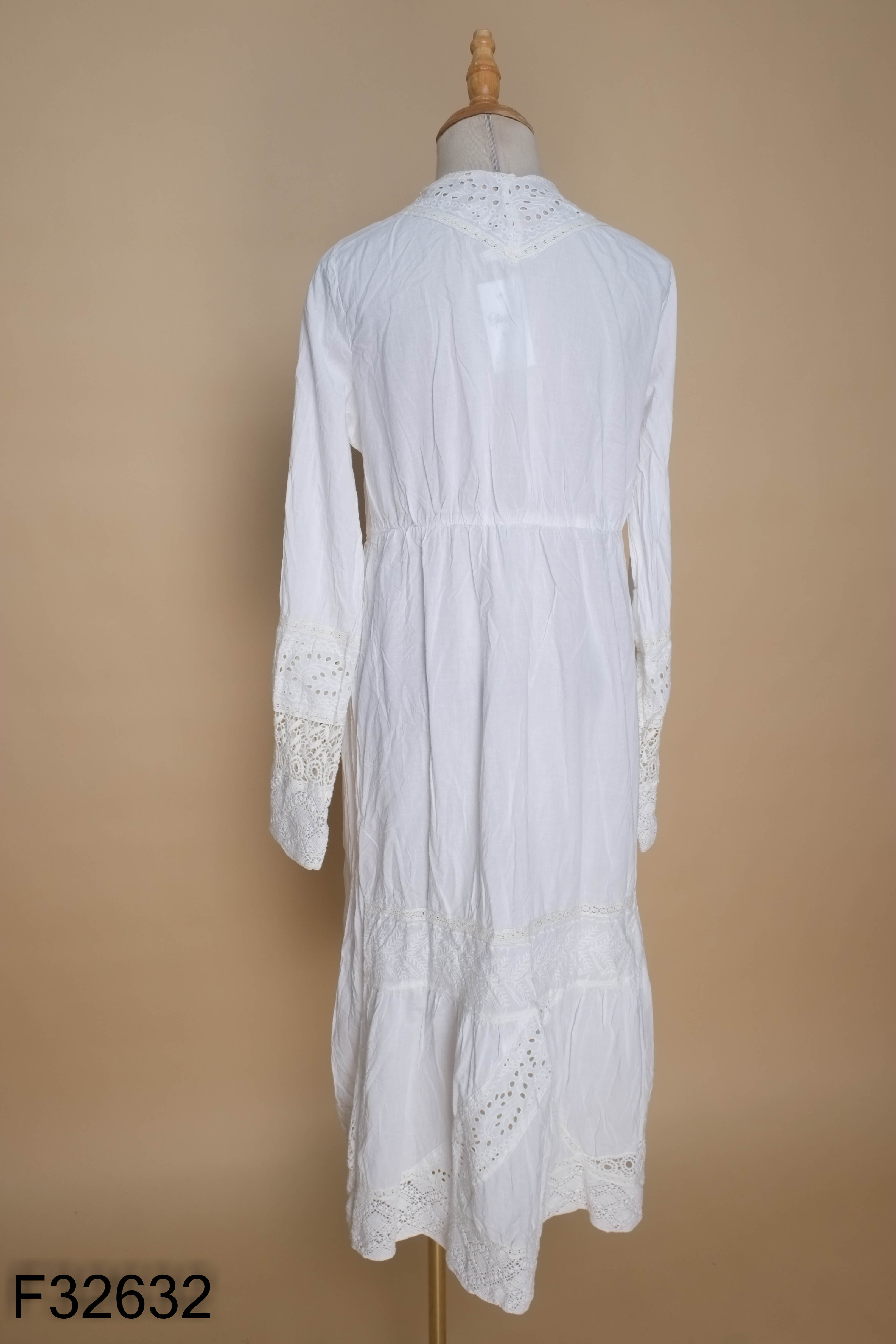 Váy maxi trắng ZARAHOME phối ren