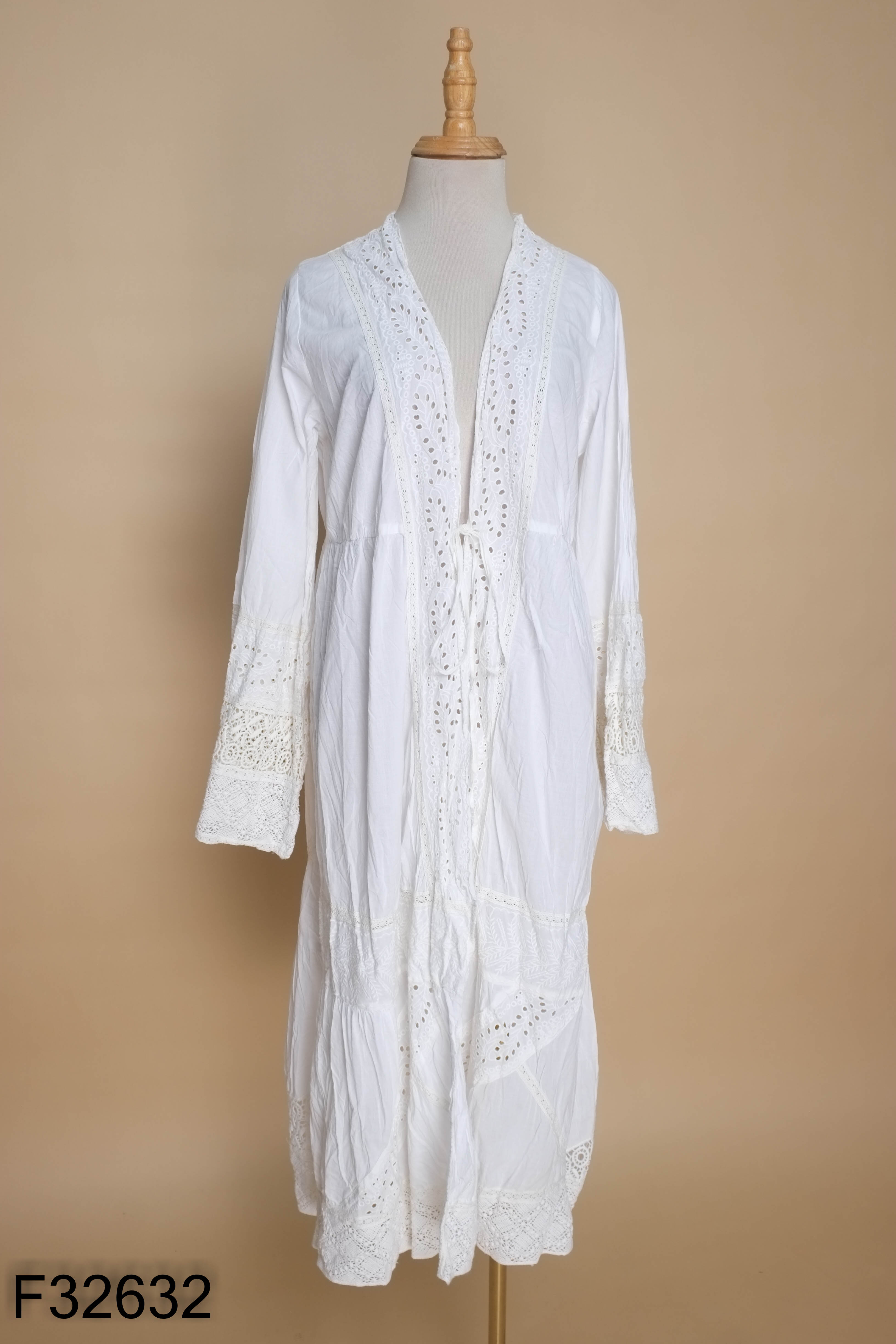 Váy maxi trắng ZARAHOME phối ren
