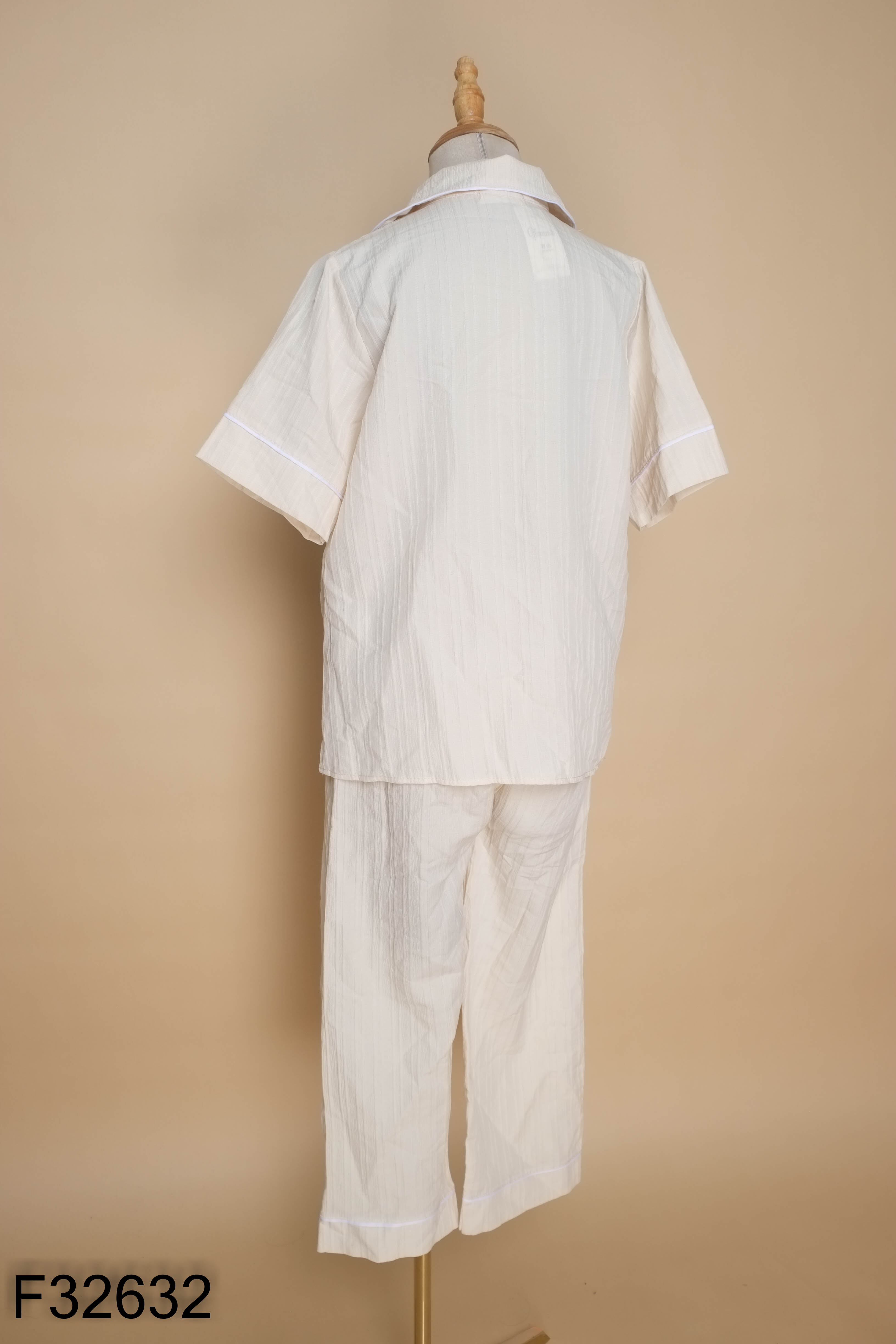 Set áo ngủ be JUME + quần dài be