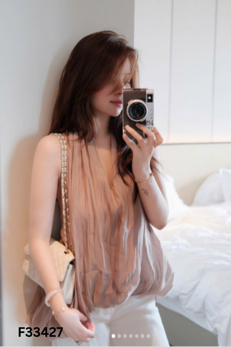 Áo AIMEE cổ yếm nâu