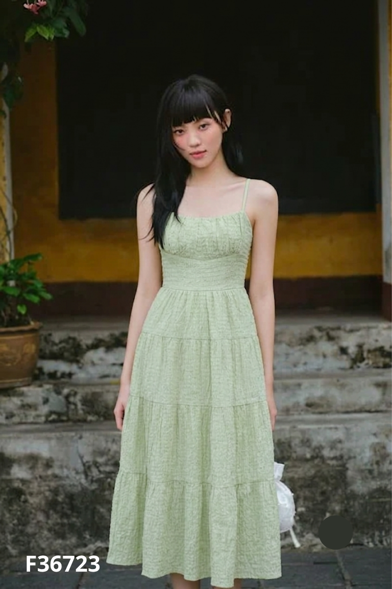 Váy hai dây đũi xanh hở lưng