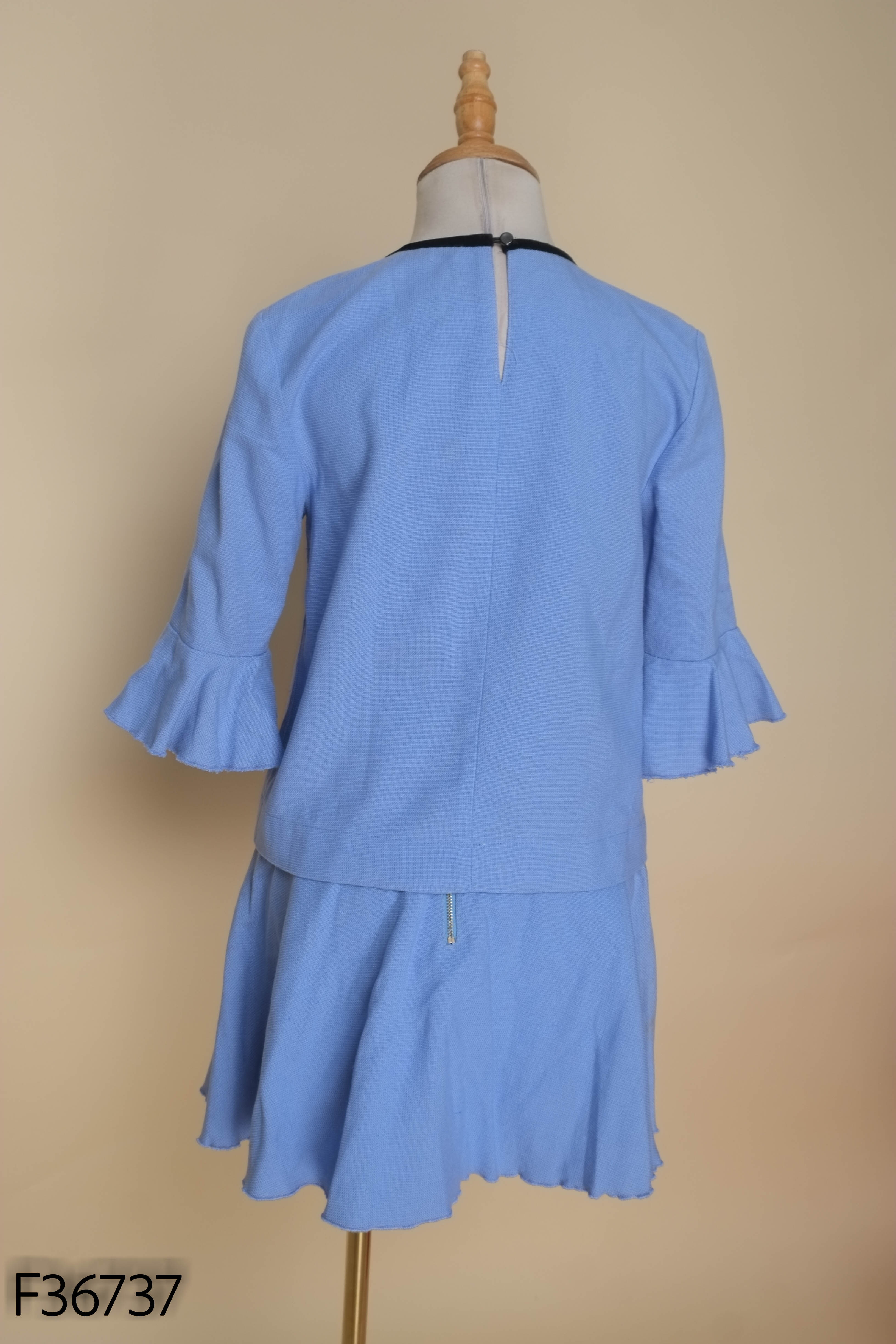 Set CASUAL áo + chân váy xanh viền đen