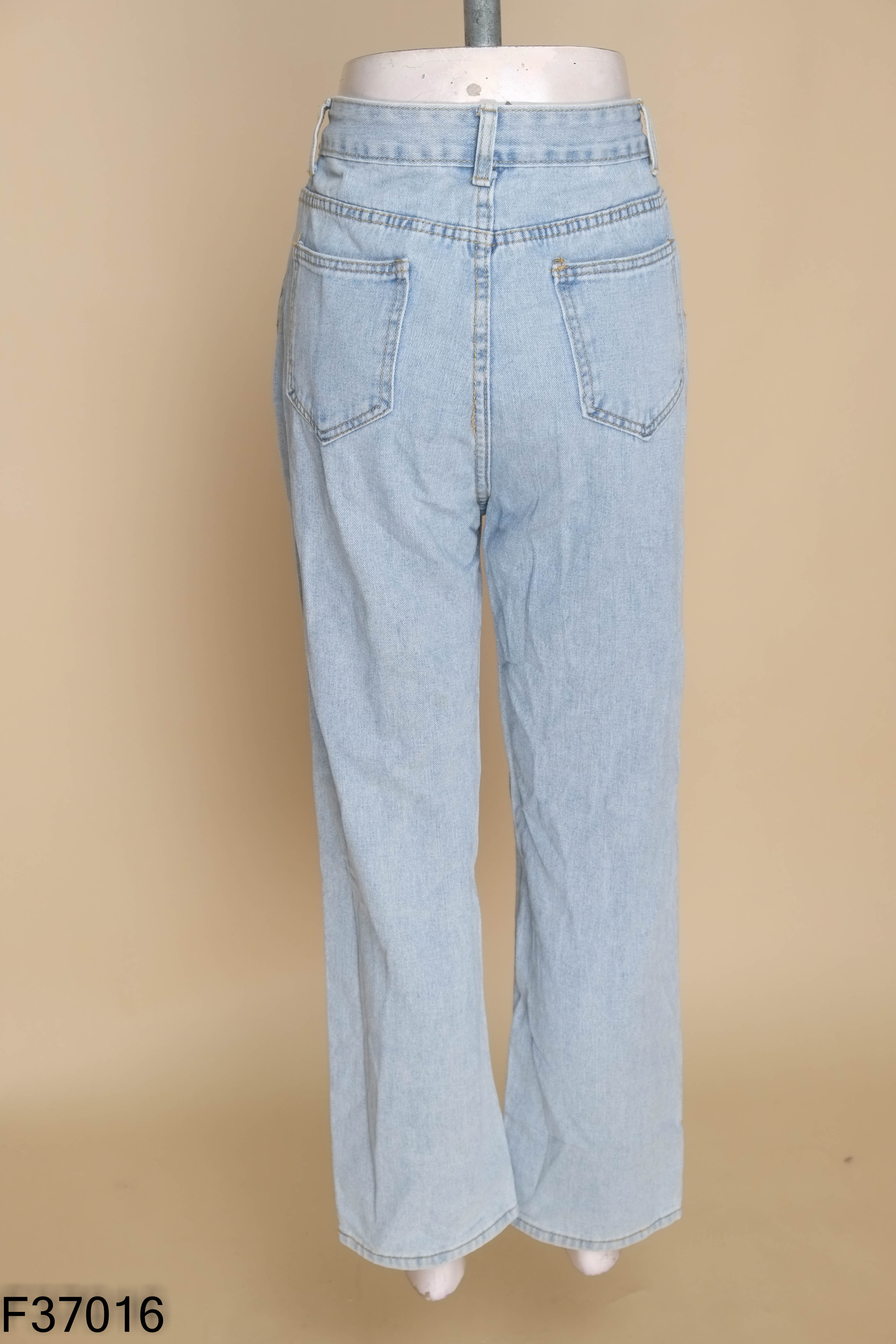 Quần jeans trơn xanh nhạt