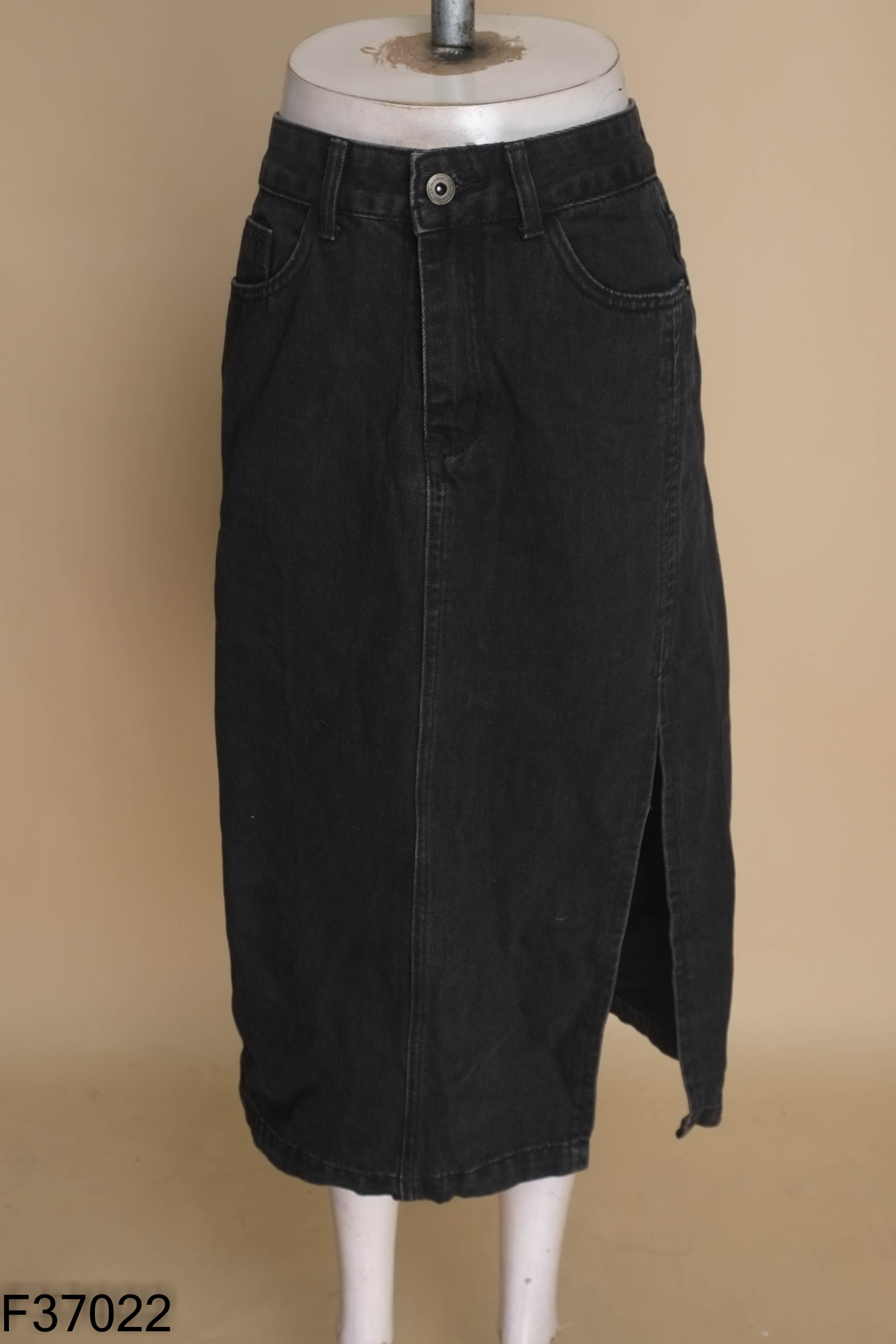 Chân váy jeans đen