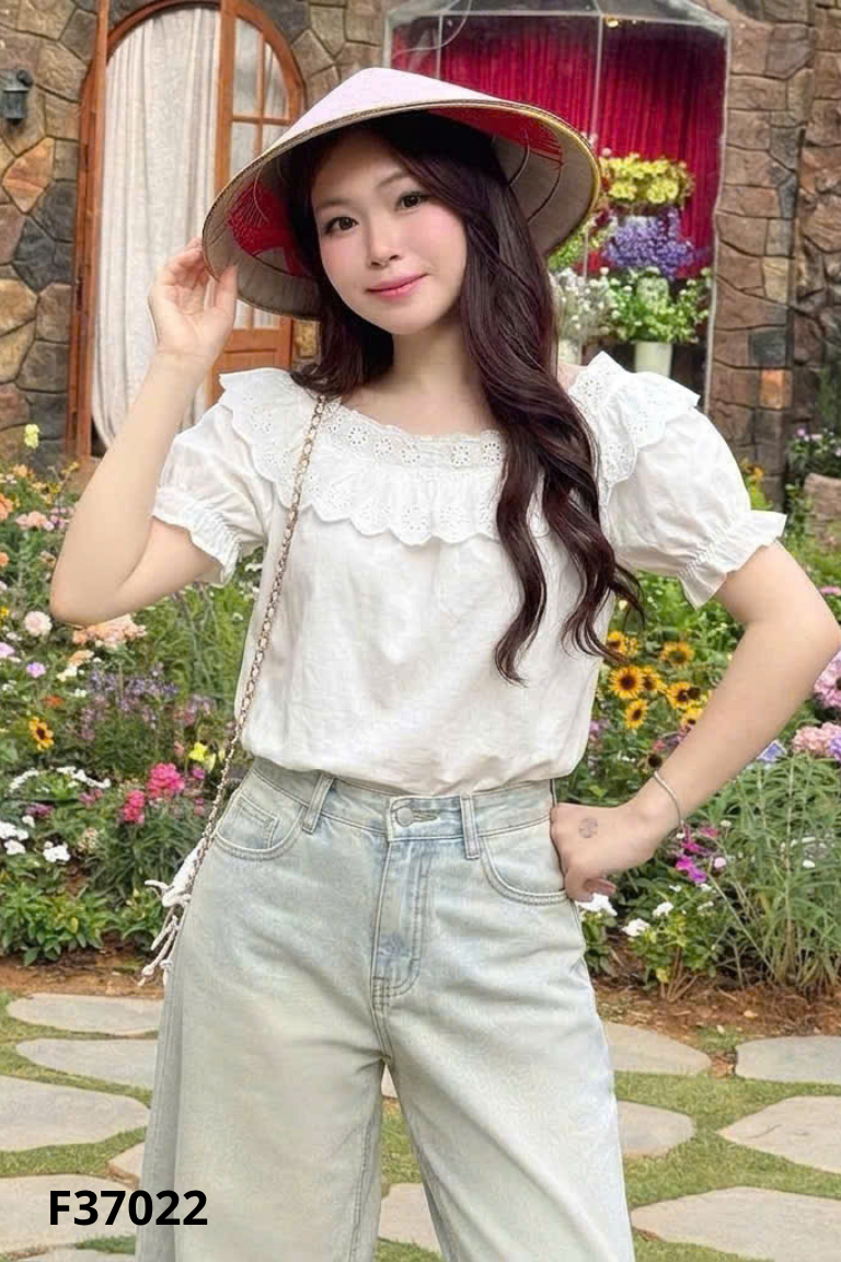 Áo trắng MISU cổ ren