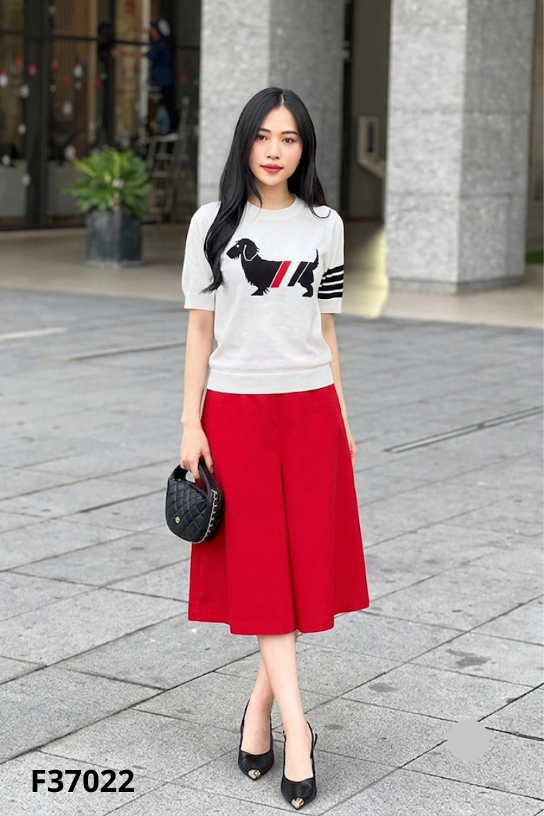 Set trắng THOM BROWNE+váy
