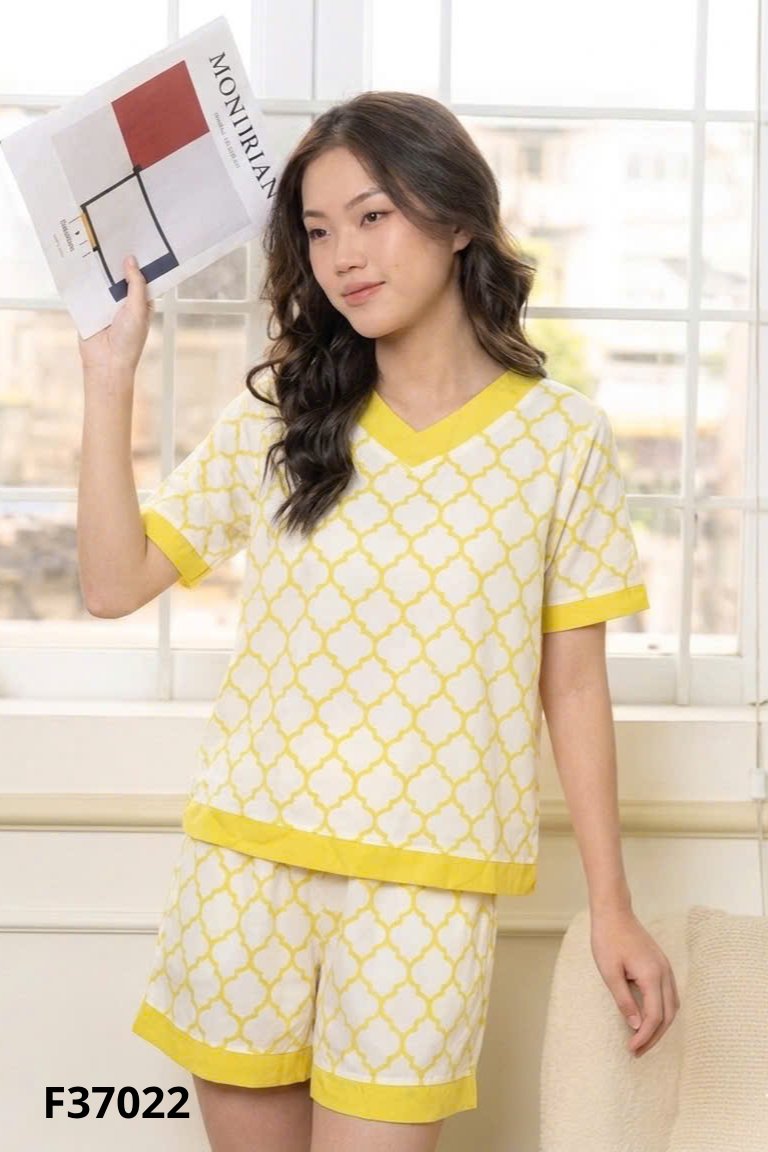 NEWTAG set bộ vàng+quần