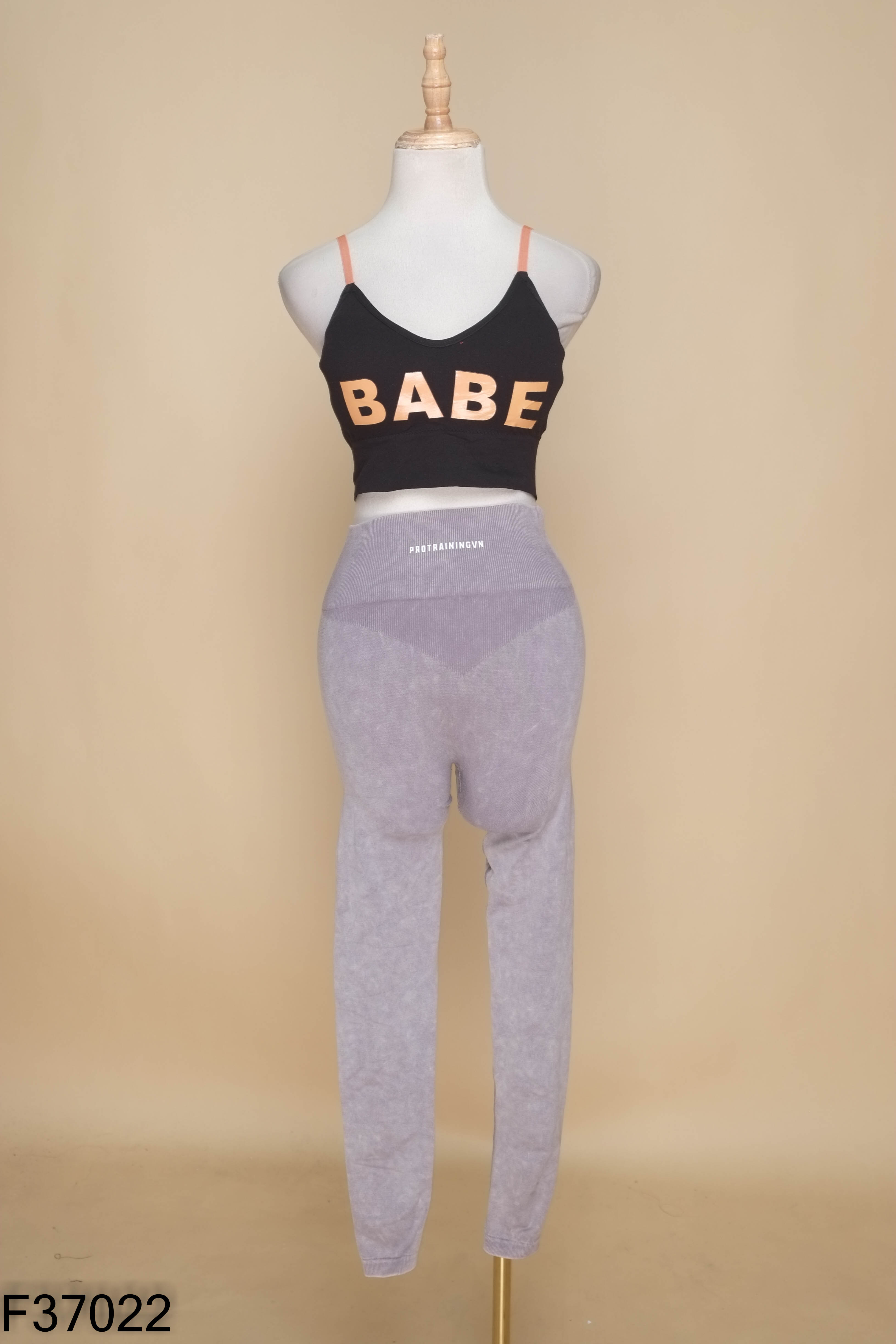 Set bộ tập đen+quần ghi
