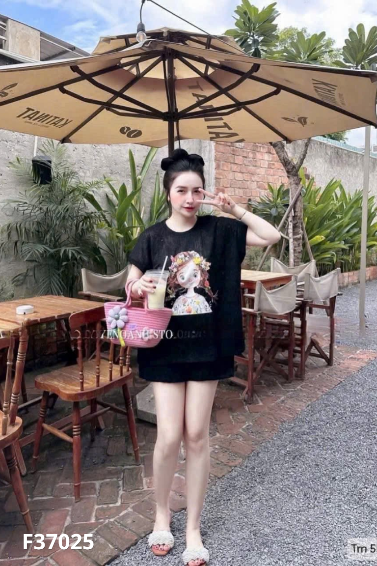 Áo thun đen MIIN BIGSIZE in hình