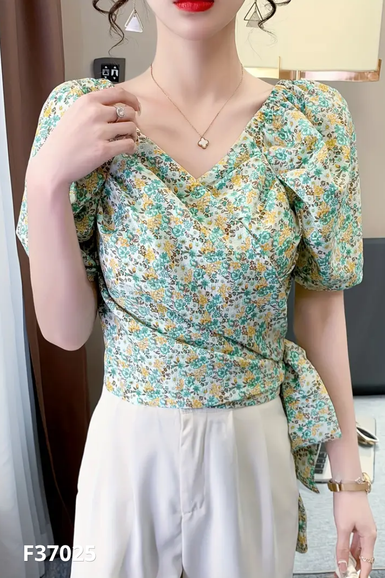 Áo xanh hoa buộc nơ