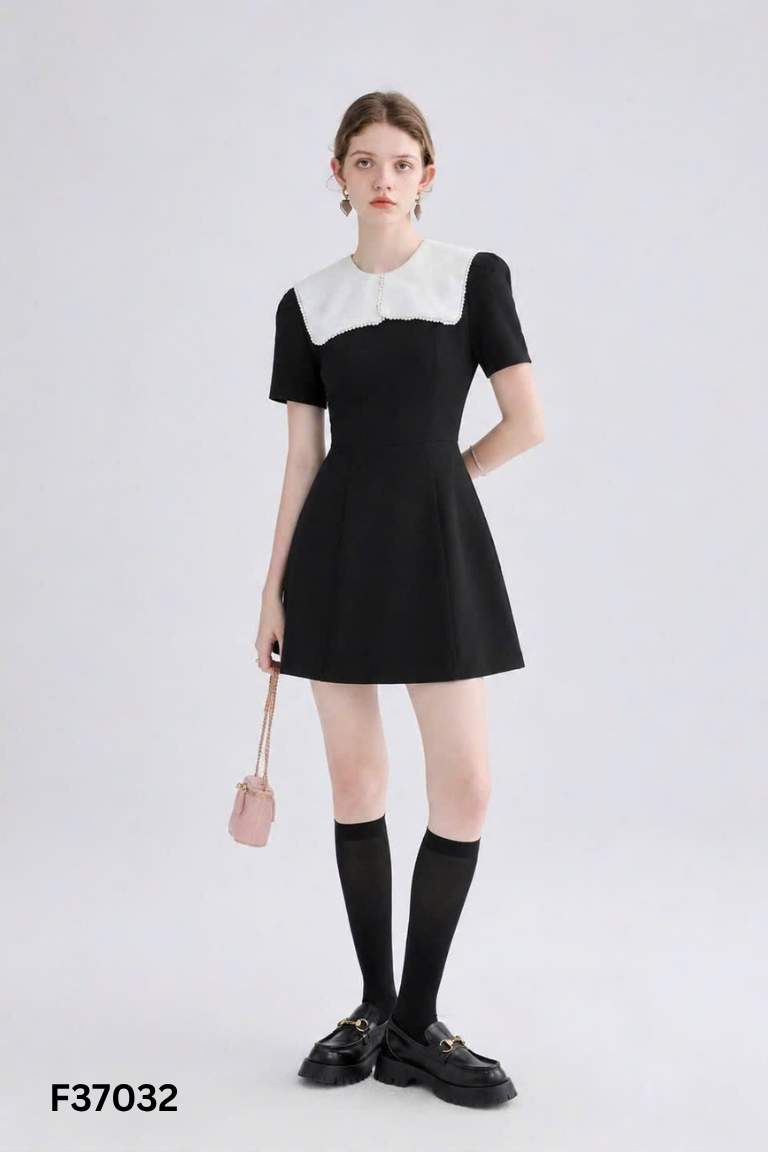 Váy đen SHE BY ND phối cổ trắng viền ngọc